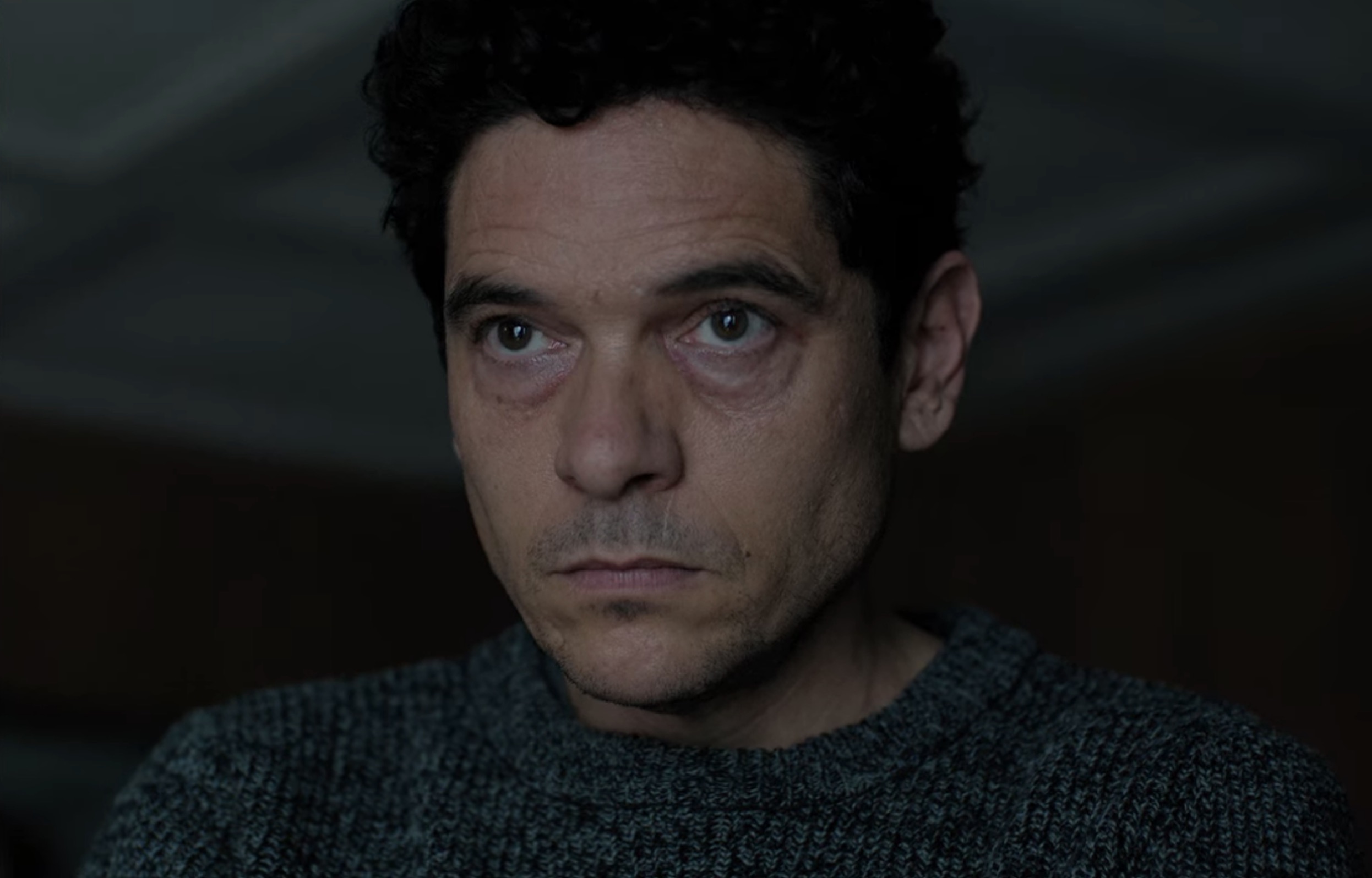 The Chalk Line Cast on Netflix - Pablo Molinero as Simón