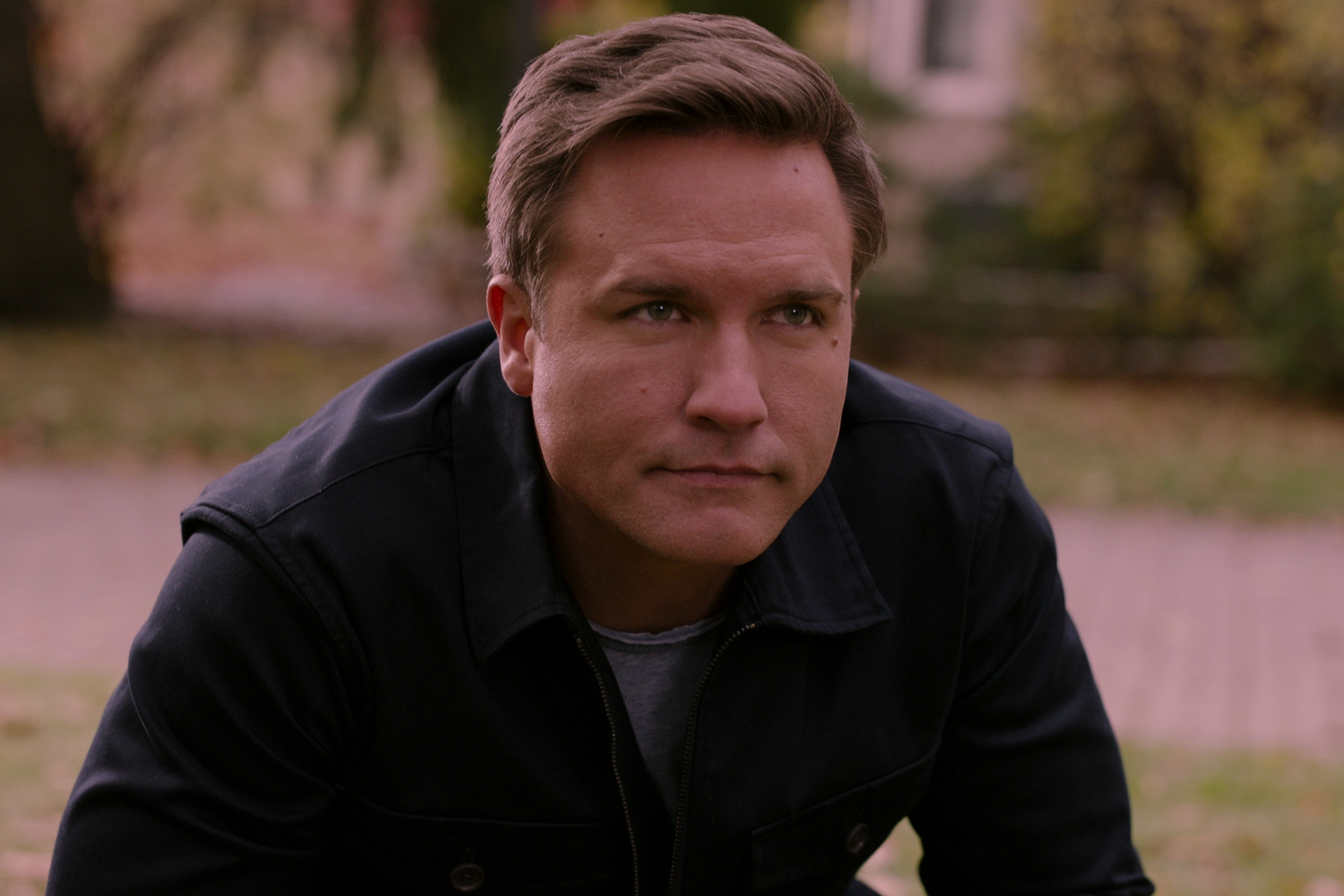 Ginny & Georgia Cast on Netflix - Scott Porter as Paul Randolph
