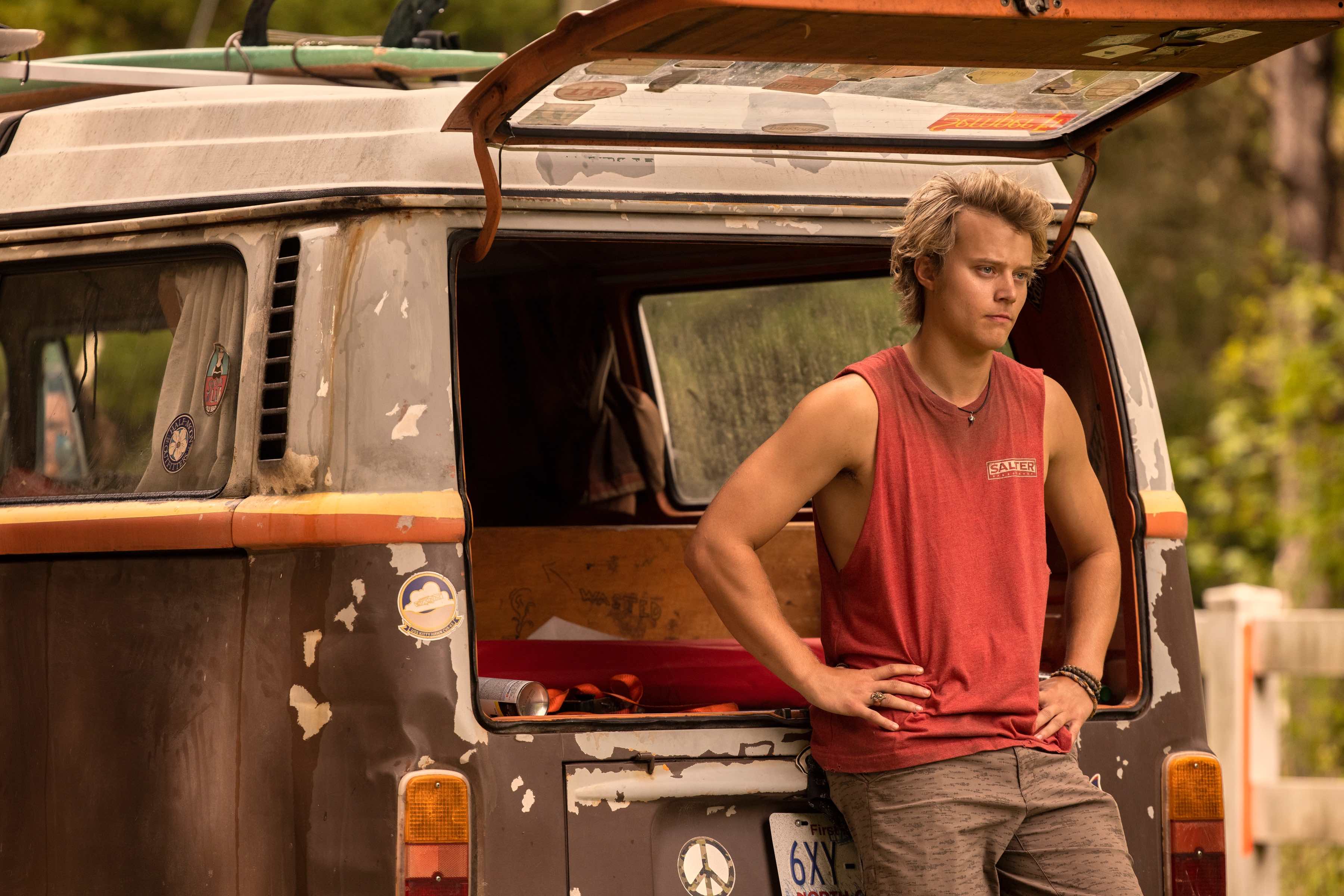 Outer Banks Soundtrack on Netflix - Every Song in Season 3, Episode 7