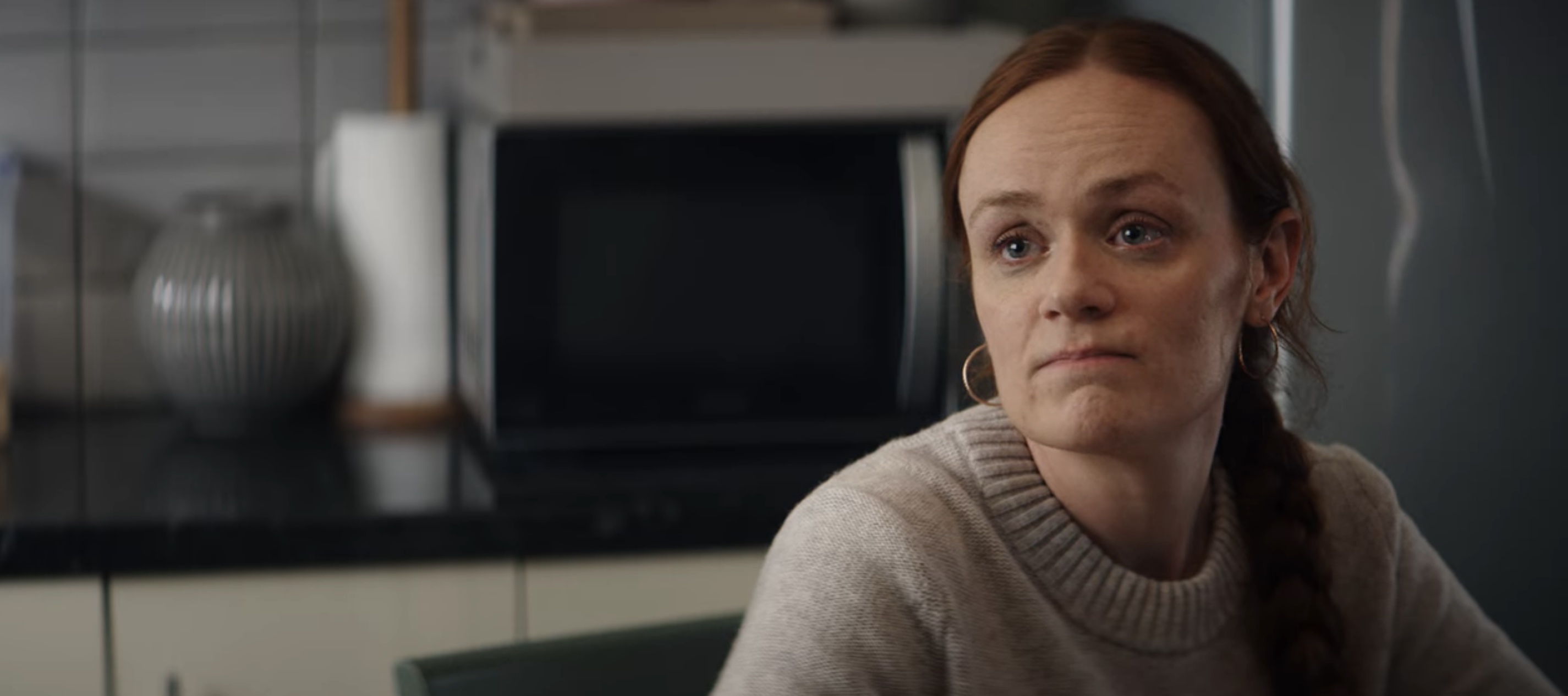 Red Rose Cast on Netflix - Natalie Gavin as Rachel Davies