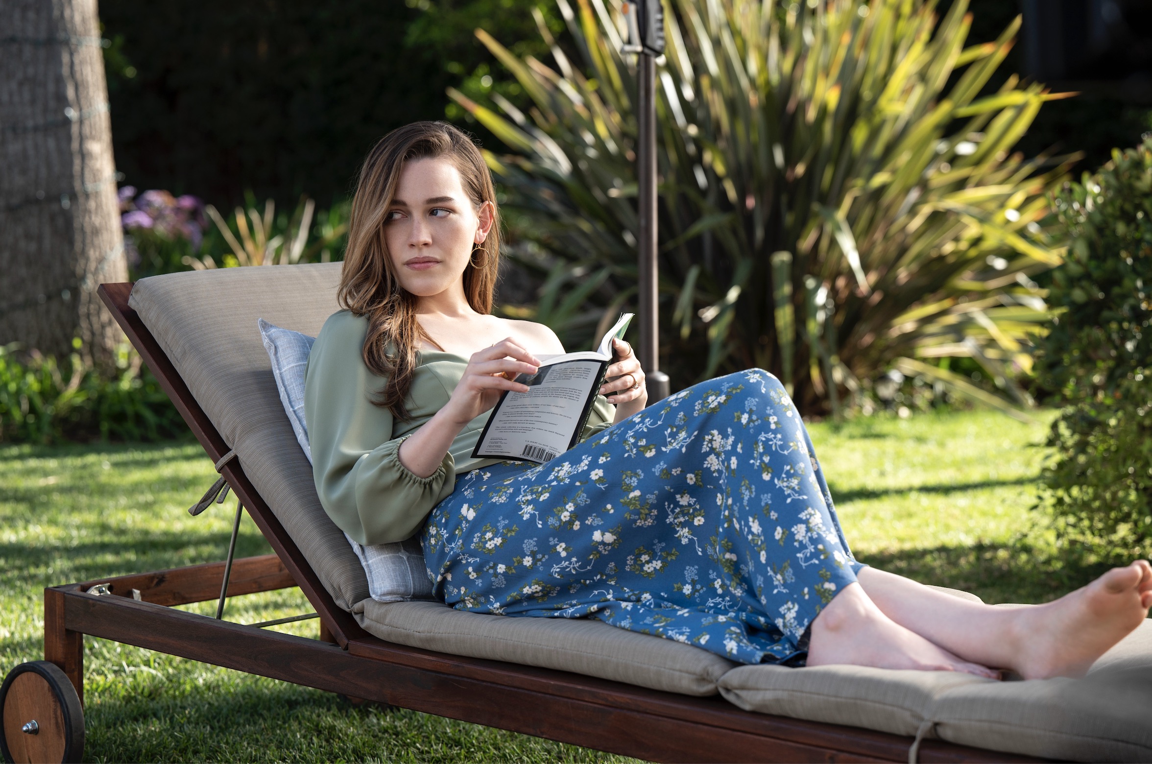 You Soundtrack on Netflix - Every Song in Season 3, Episode 8