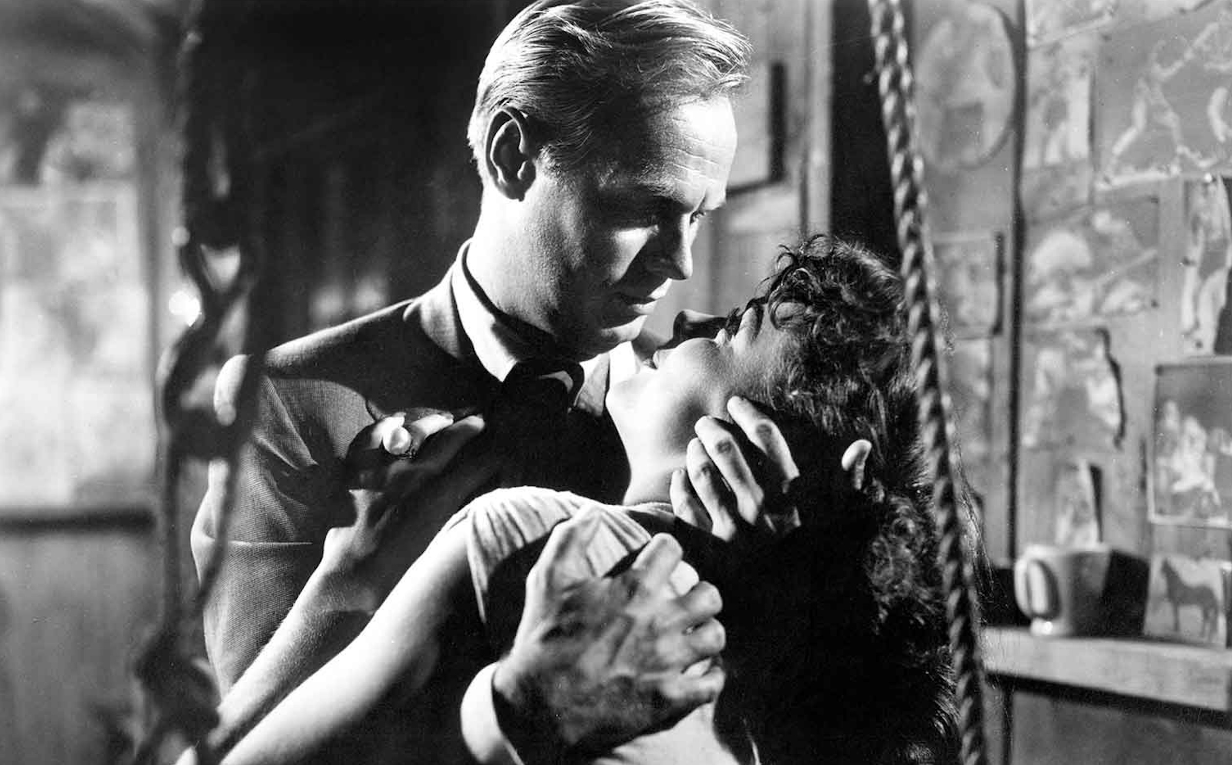 Pickup on South Street Essay - 1953 Samuel Fuller Movie Film