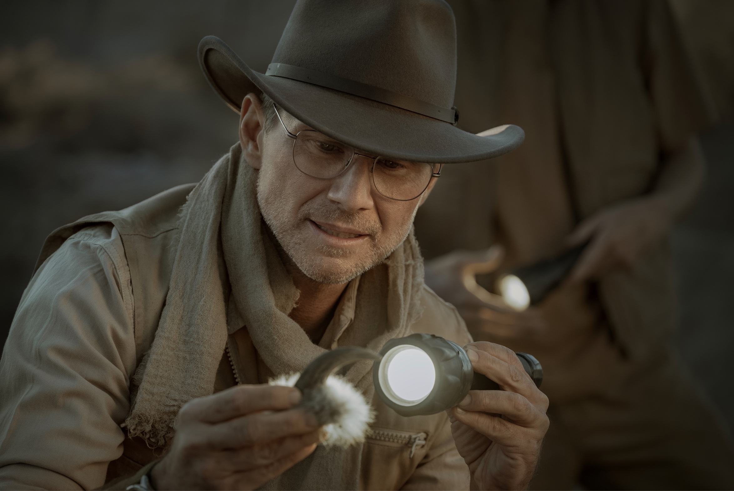 Chupa Cast on Netflix - Christian Slater as Richard Quinn