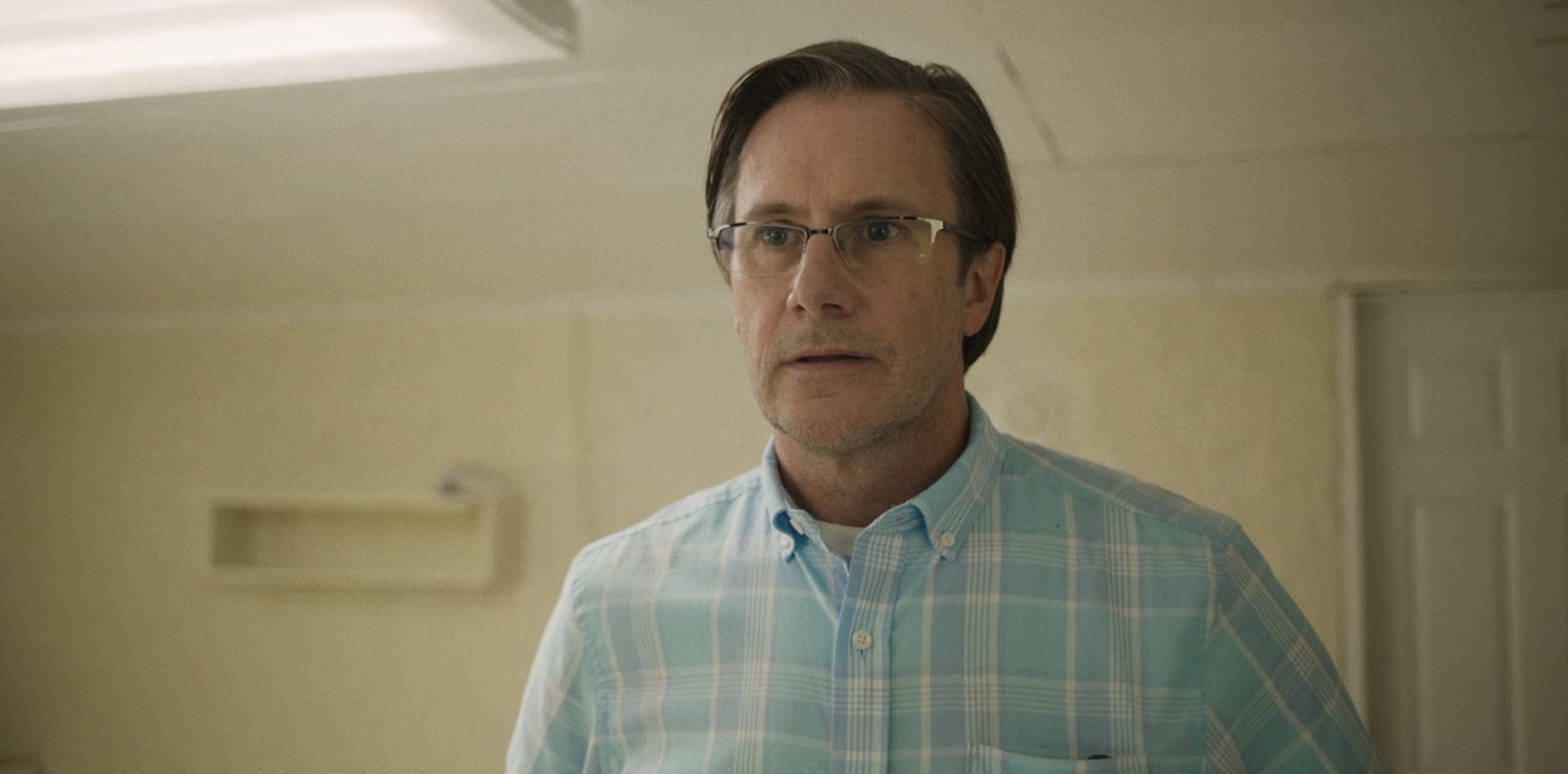 Reality Cast on HBO Max - Josh Hamilton as Agent Garrick