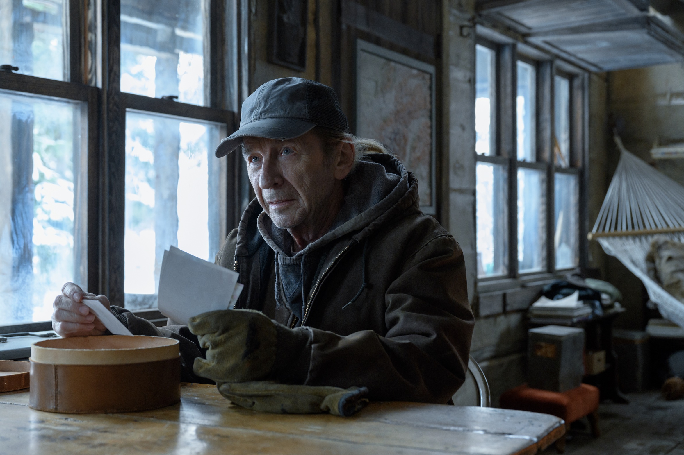 The Mother Cast on Netflix - Paul Raci as Jons