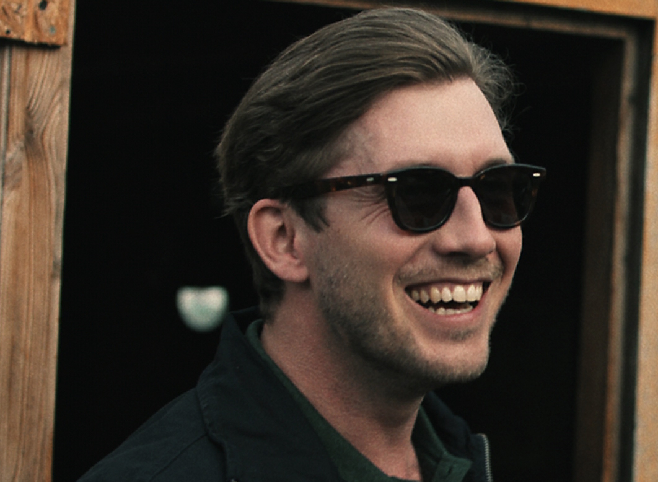 A Beautiful Life Cast on Netflix - Sebastian Jessen as Oliver