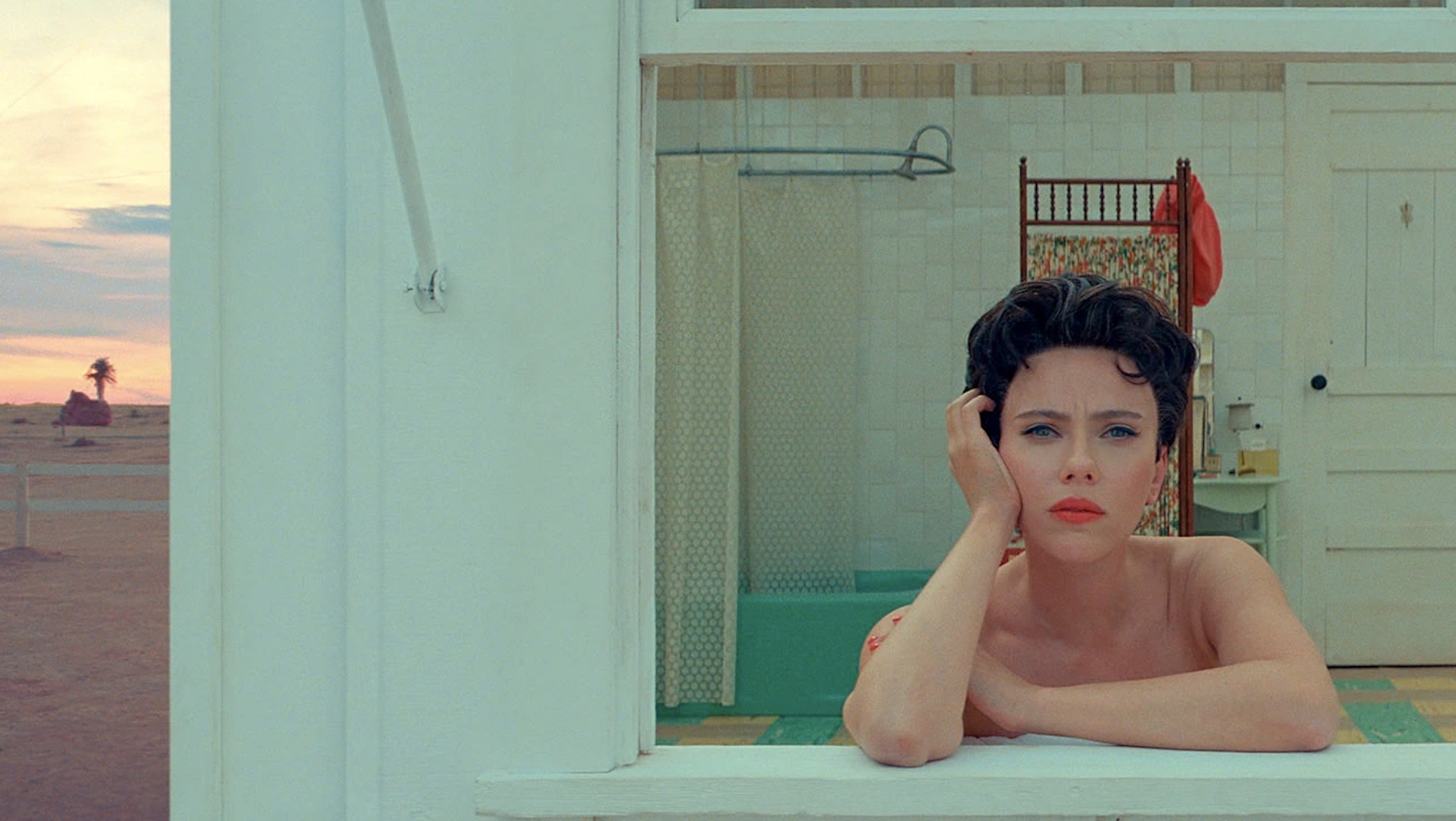 Asteroid City Review - 2023 Wes Anderson Movie Film