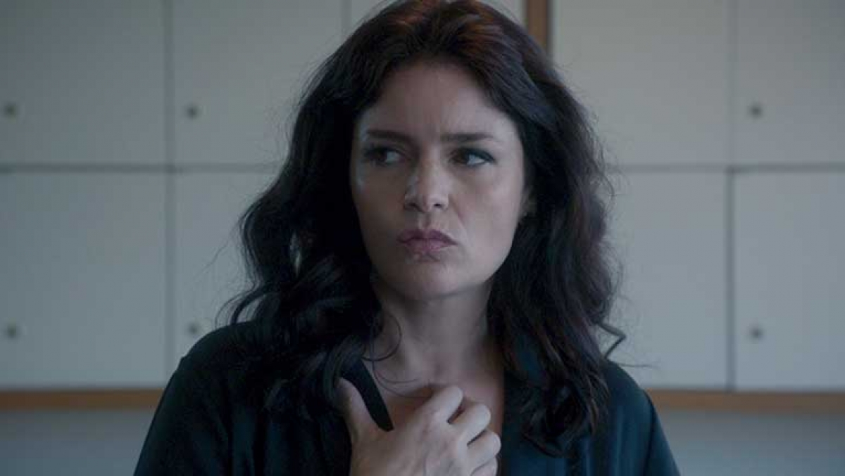 Amor Bandido Review -- 2021 Amor Bandido Review Movie Film