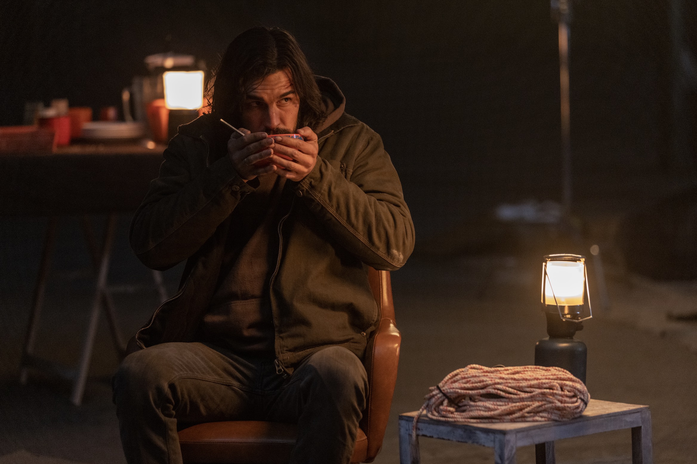 Bird Box: Barcelona Cast on Netflix - Mario Casas as Sebastián