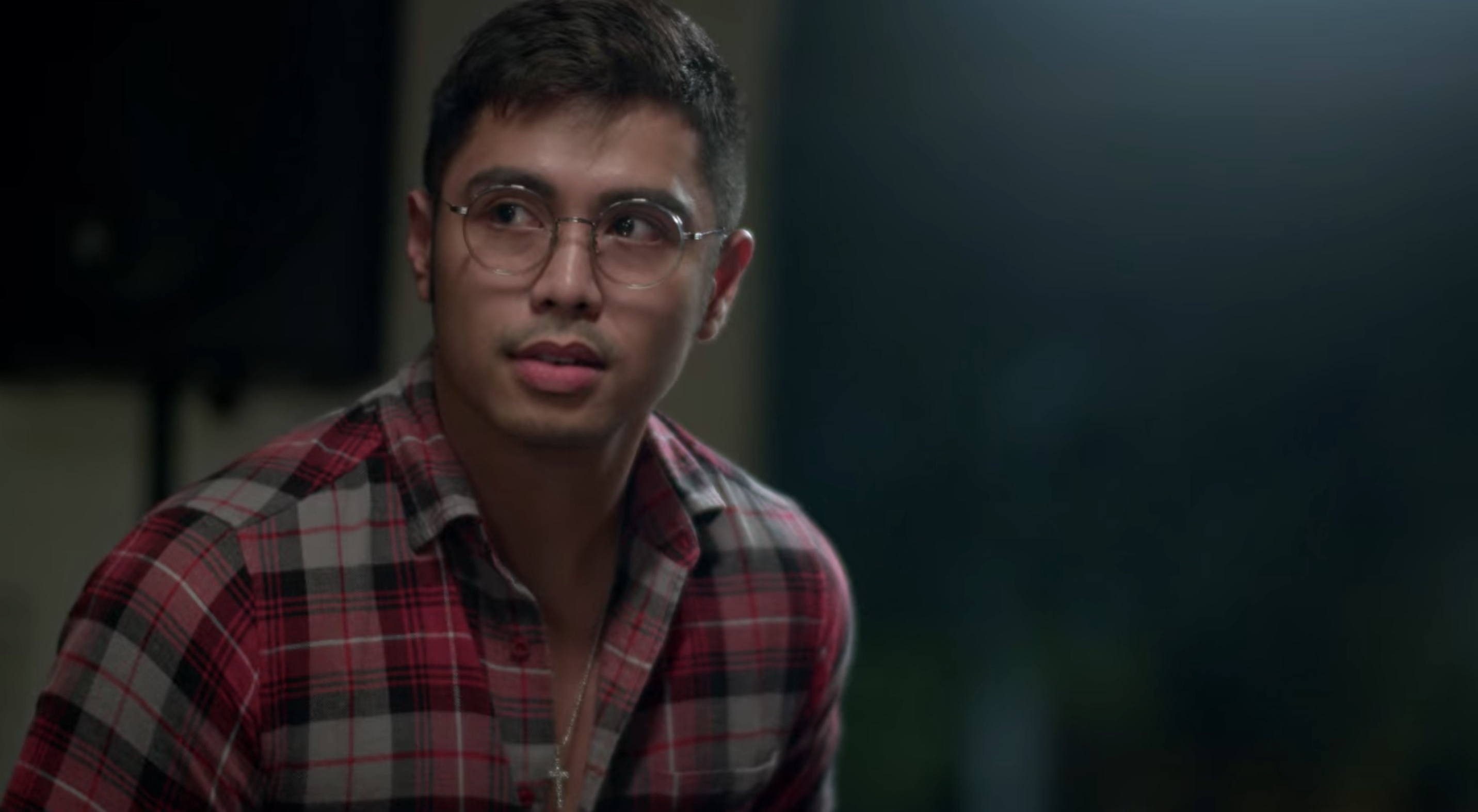 Seasons Cast on Netflix - Jolo Estrada as Hans