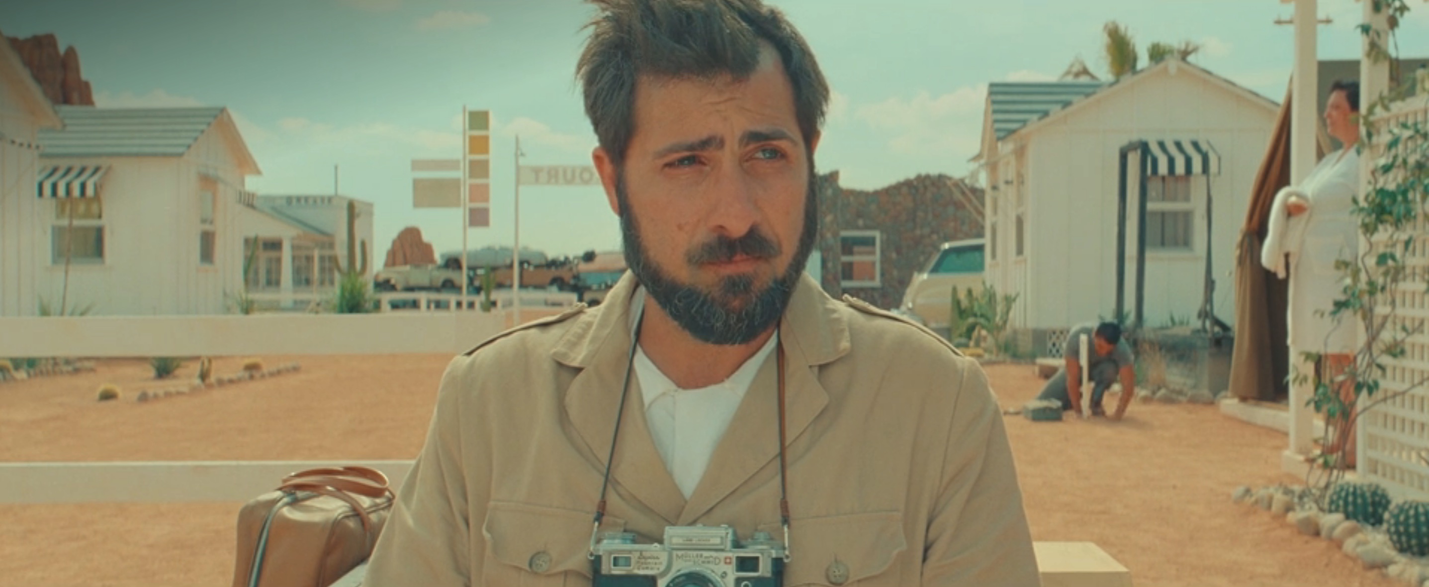 Asteroid City Cast on Peacock - Jason Schwartzman as Augie Steenbeck