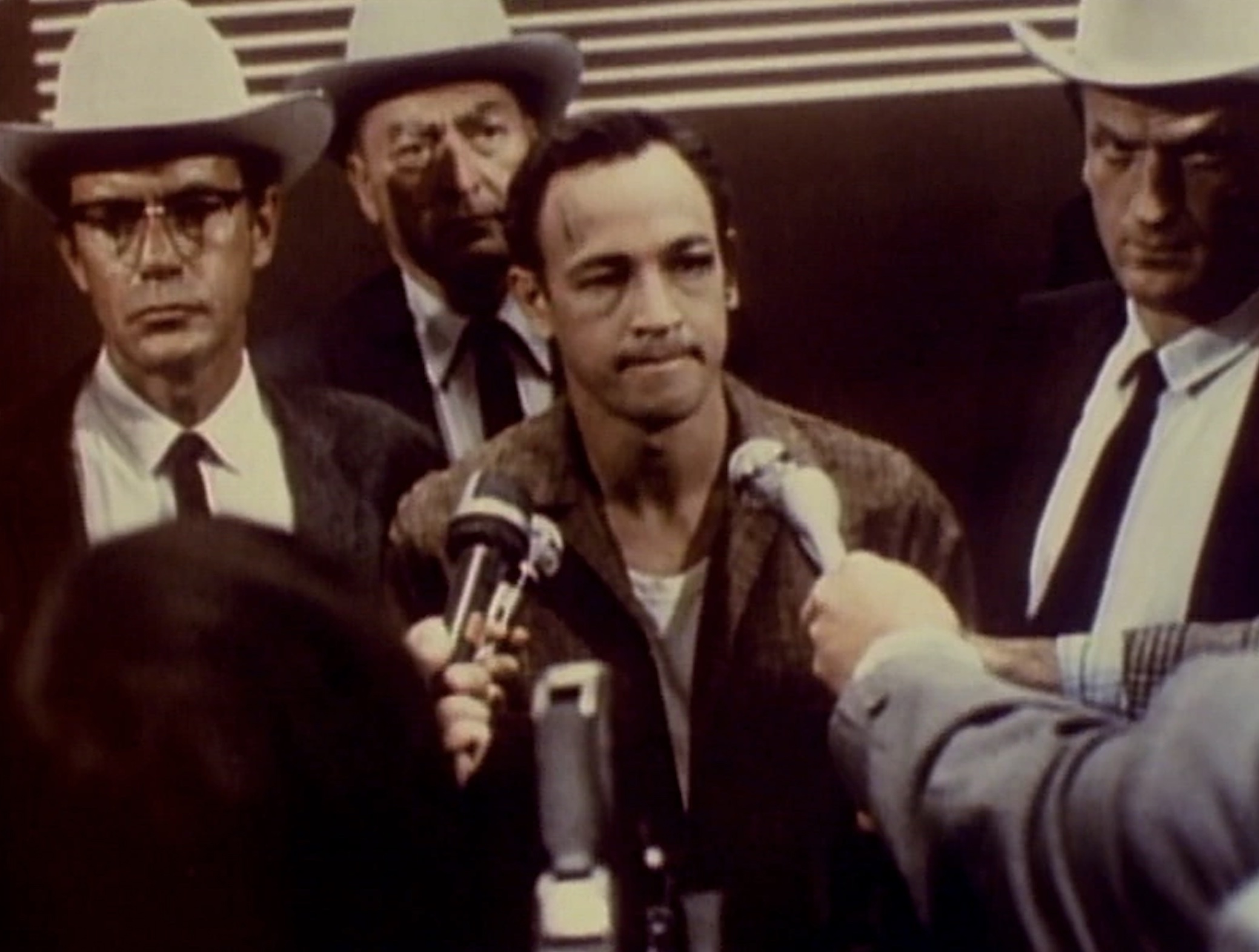 Lee Harvey Oswald Essay - Ruby and Oswald (1978)