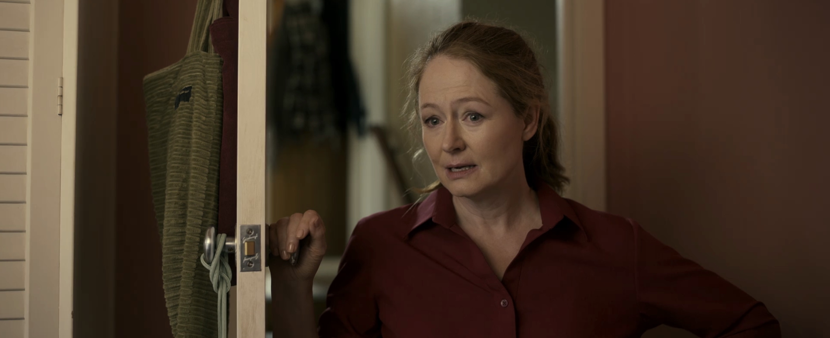 Talk to Me Cast on Amazon and Apple - Miranda Otto as Sue