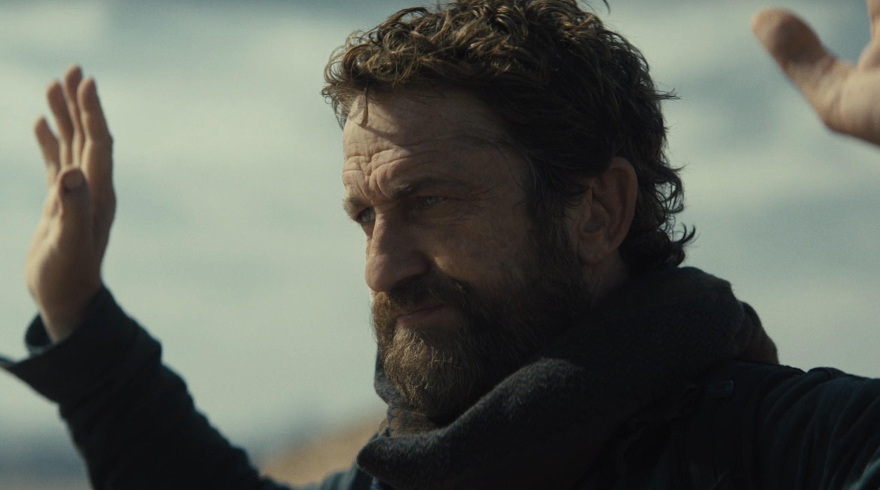 Kandahar Cast on Hulu - Gerard Butler as Tom Harris