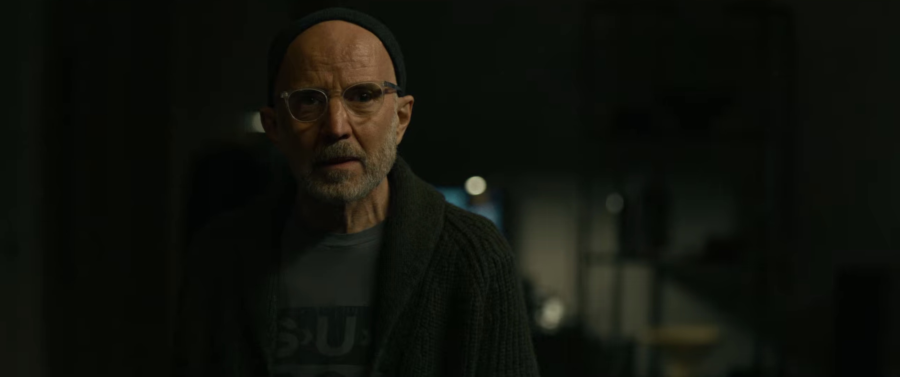 The Killer Cast on Netflix - Arliss Howard as The Client/Claybourne