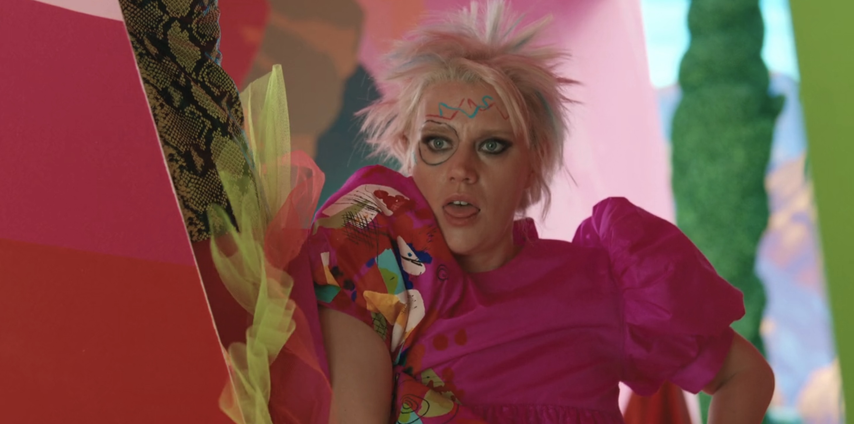 Barbie Cast on HBO Max - Kate McKinnon as Weird Barbie