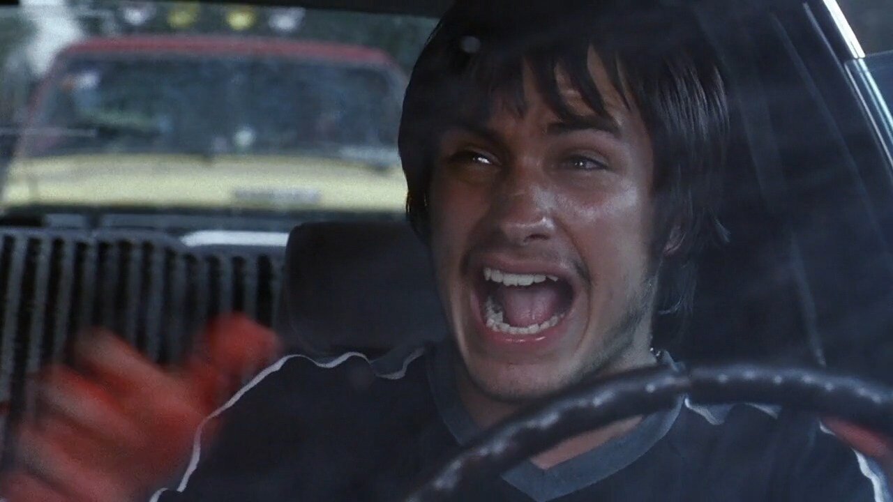 Amores Perros Essay - 2000 Alejandro G. Iñárritu Movie Film
