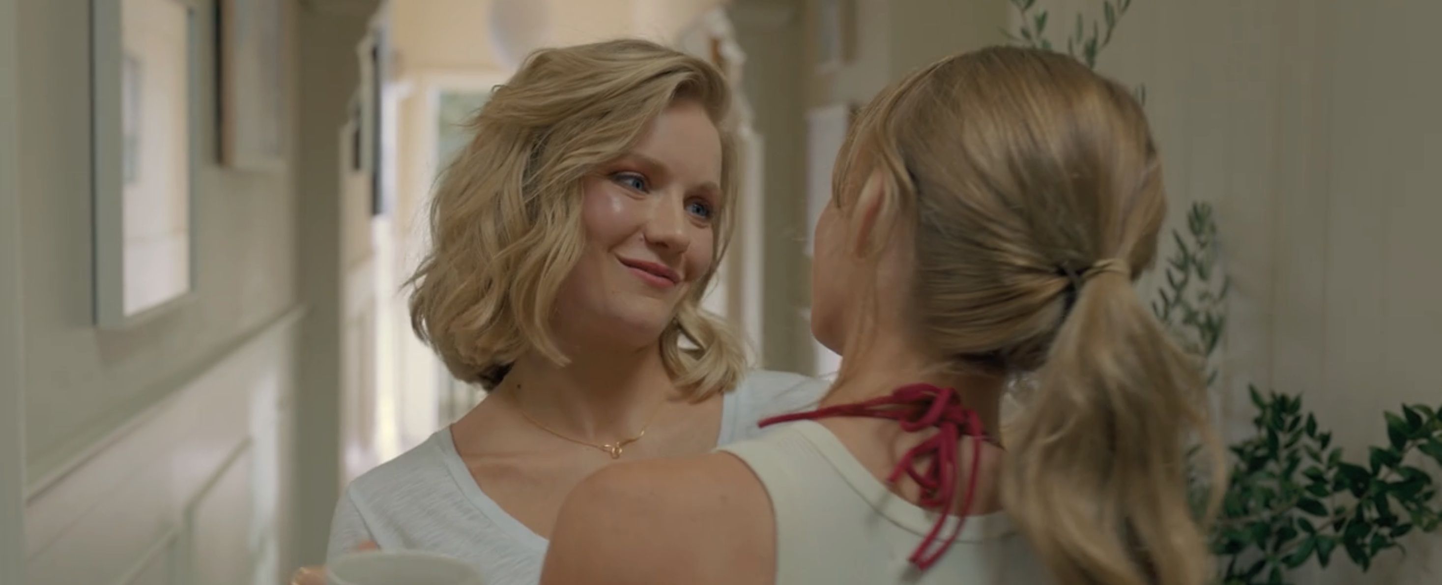 Anyone But You Cast on Amazon - Hadley Robinson as Halle