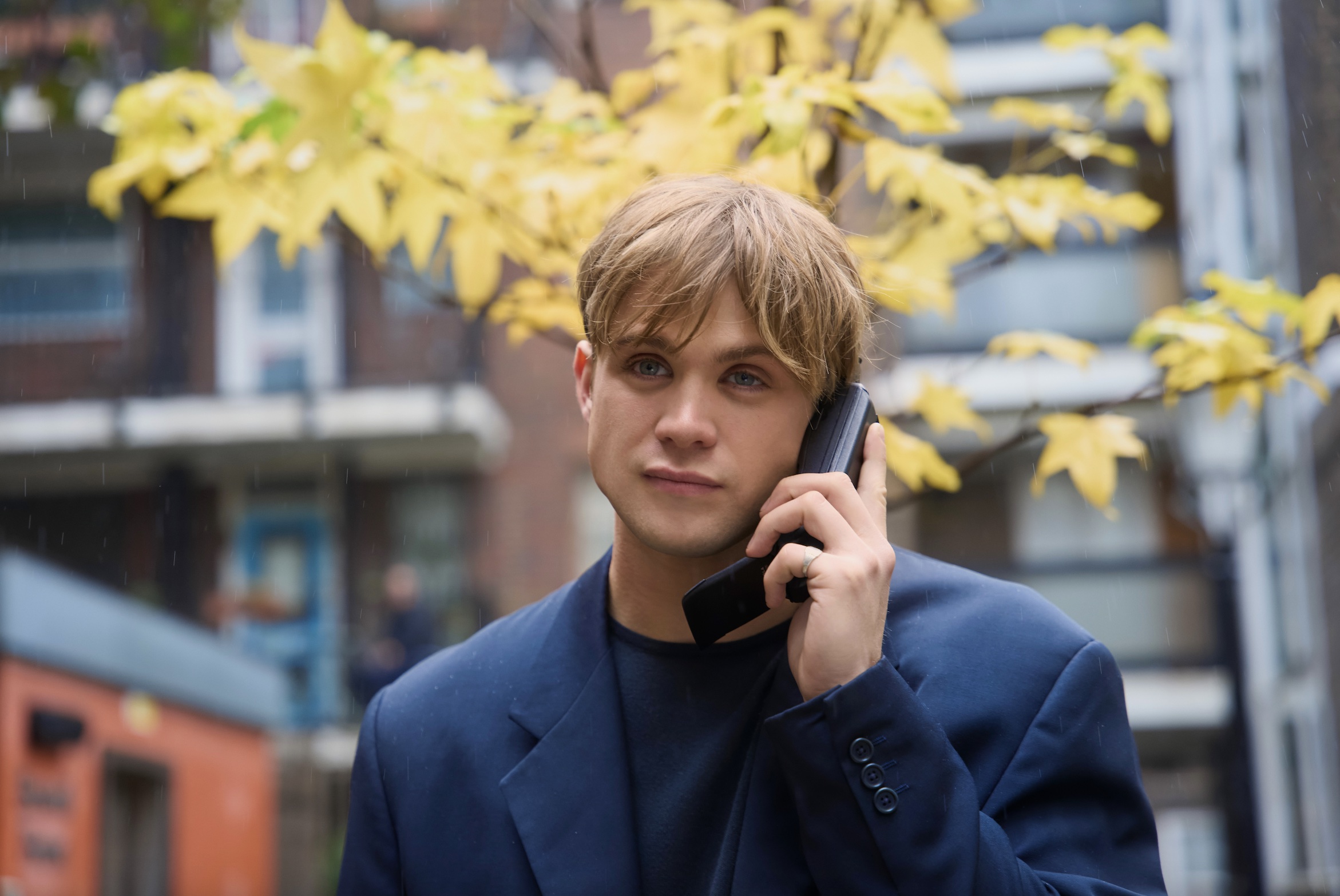 One Day Soundtrack on Netflix - Every Song in Episode 7