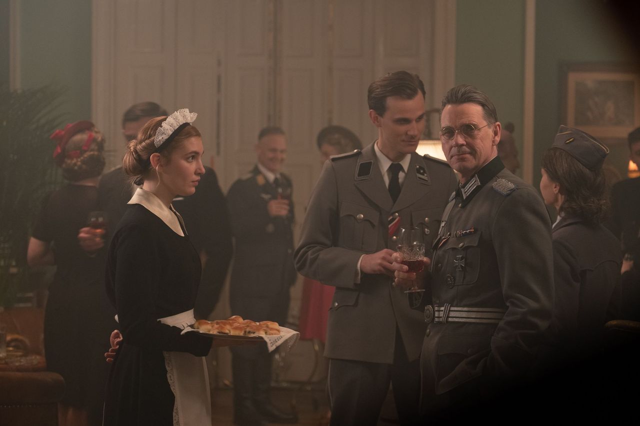 Irena's Vow Review - 2023 Louise Archambault Movie Film