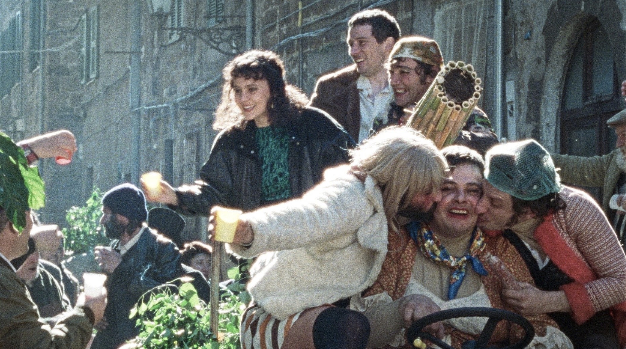 La Chimera Review - 2023 Alice Rohrwacher Movie Film