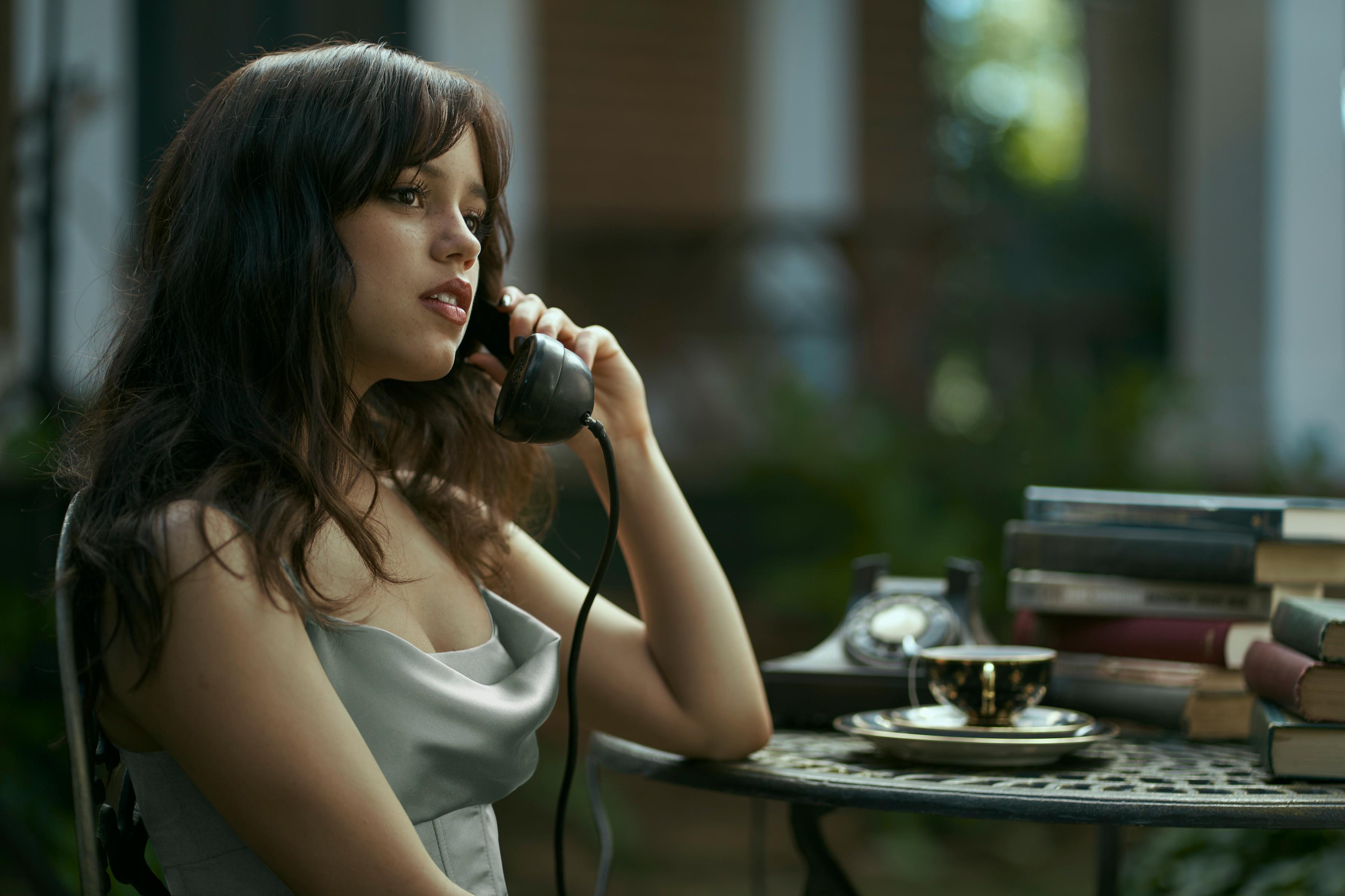 Miller's Girl Cast on Amazon and Netflix - Jenna Ortega as Cairo Sweet