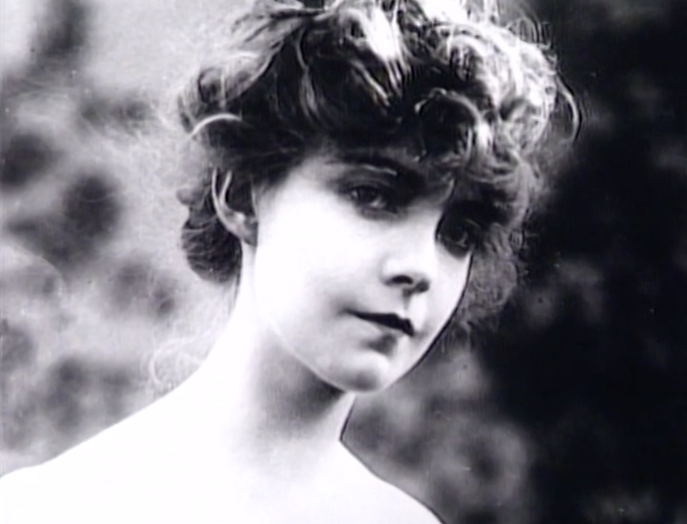 American Film Foundation Essay: Q.V. Hough on Lillian Gish, image size:2378x1816