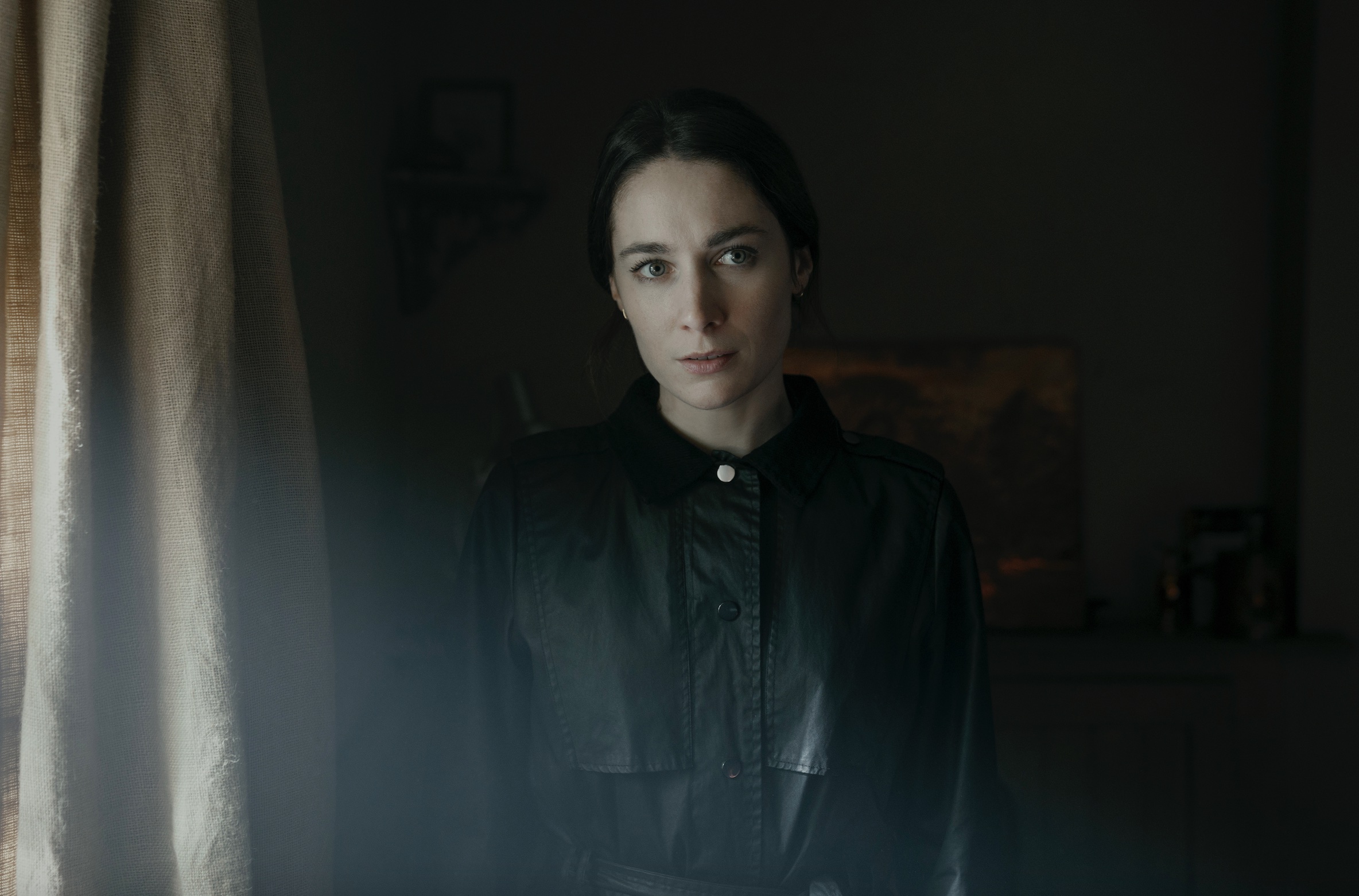 Bodkin Cast on Netflix - Siobhán Cullen as Dove Maloney