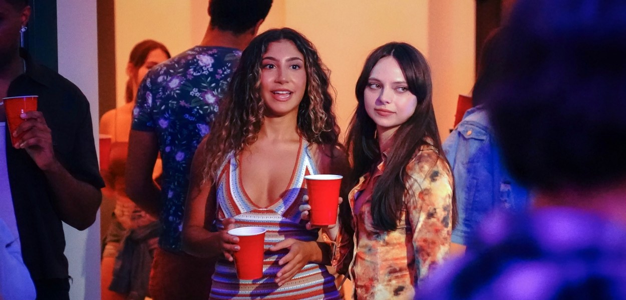 Incoming Soundtrack - Every Song in the 2024 Netflix Movie