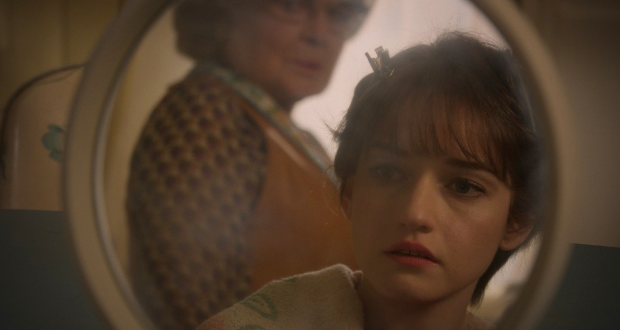 Apartment 7A Review - 2024 Natalie Erika James Movie Film on Paramount+