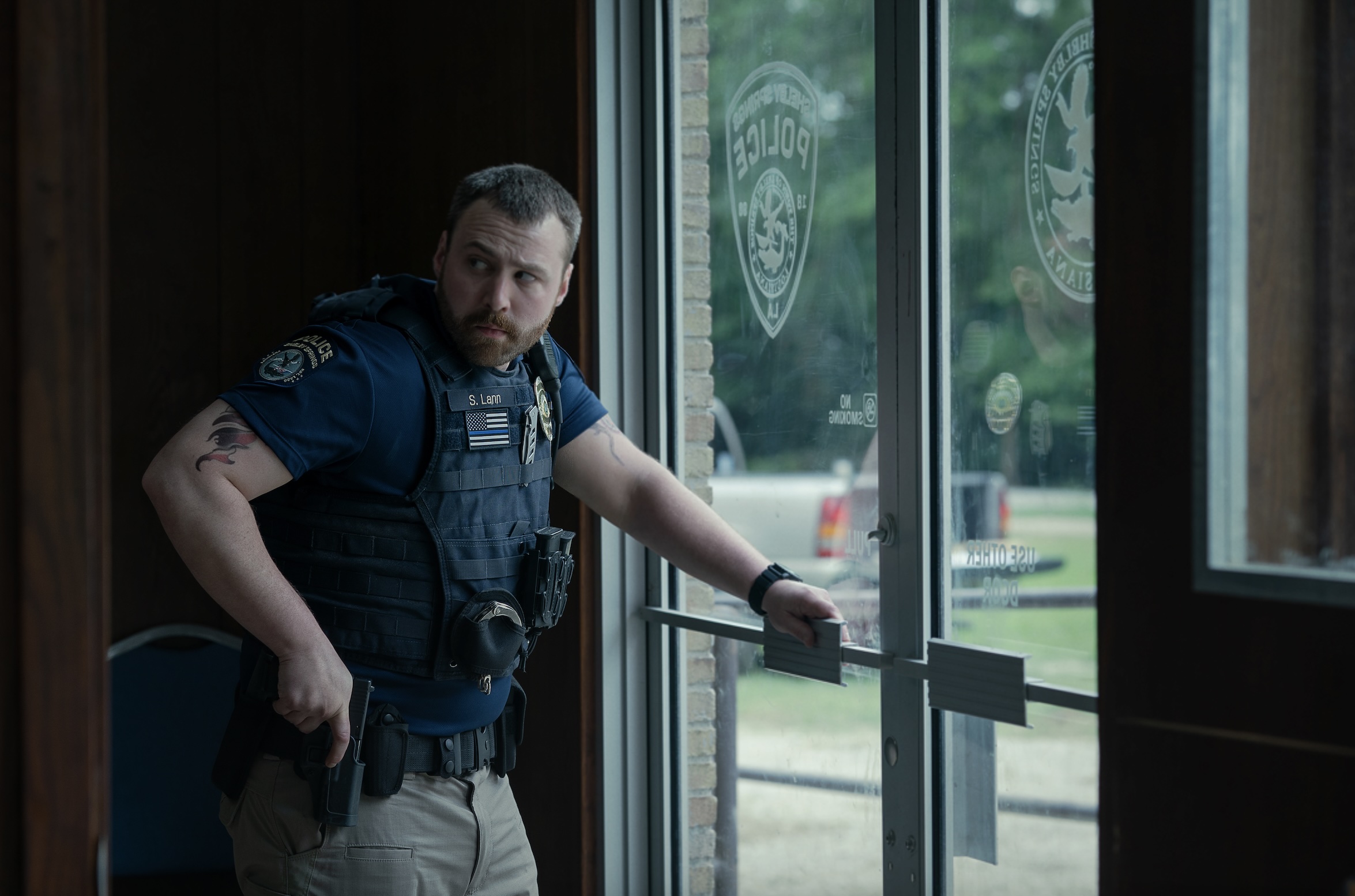 Rebel Ridge Cast on Netflix - Emory Cohen as Officer Steve Lann