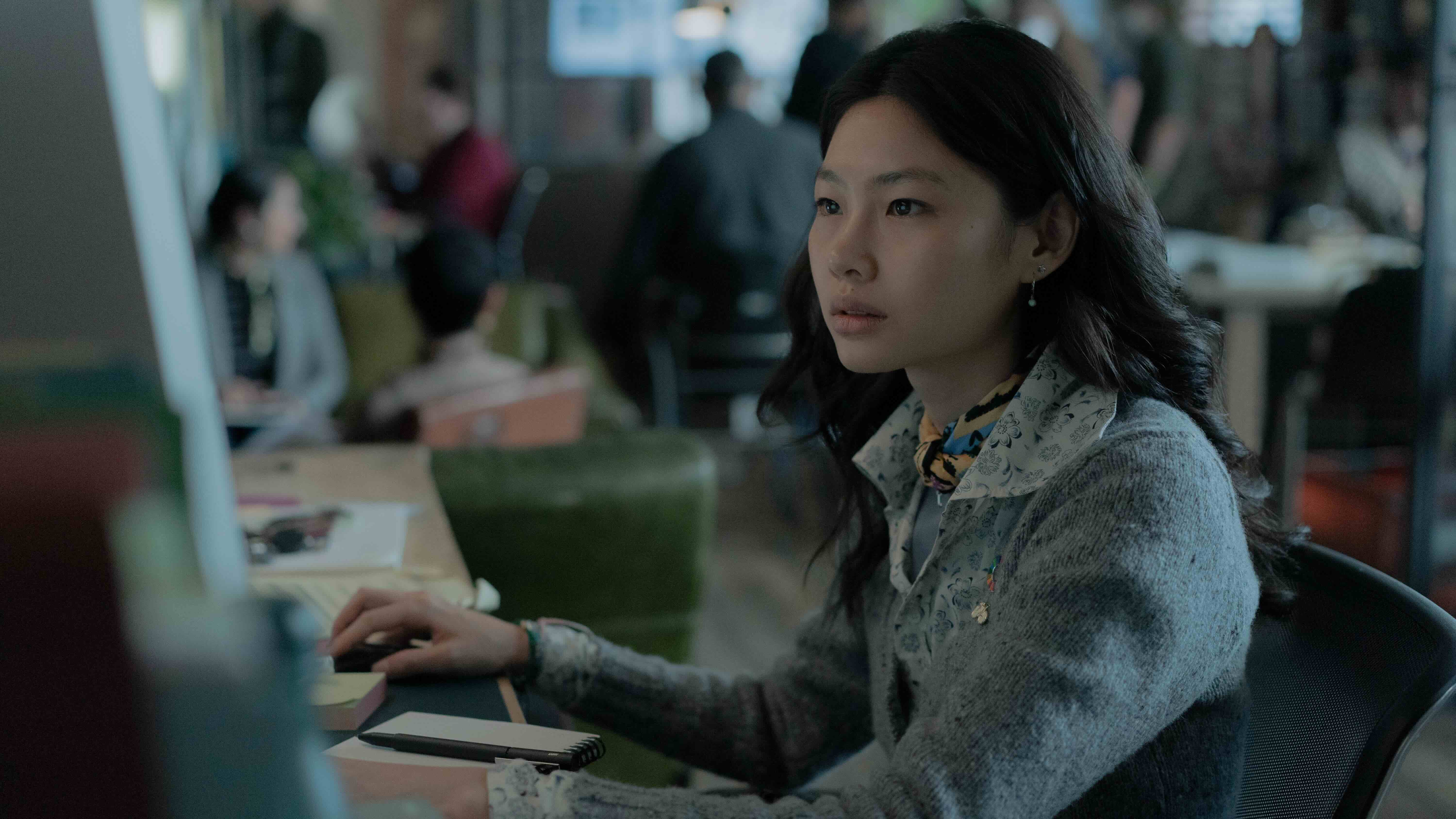 Disclaimer Cast on Apple TV+ - Hoyeon as Jisoo