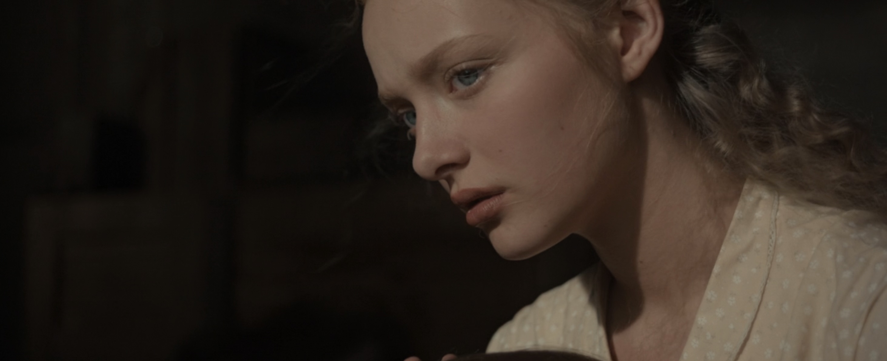 Hold Your Breath Cast on Hulu - Amiah Miller as Rose Bellum