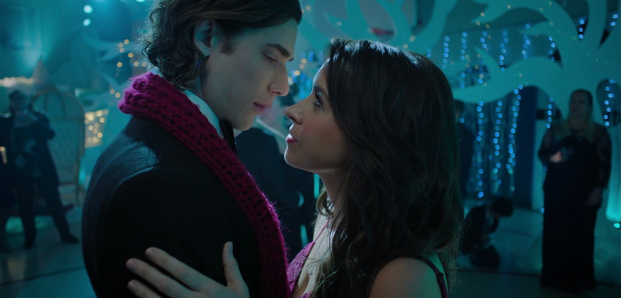 Hot Frosty Soundtrack - Every Song in the 2024 Netflix Movie