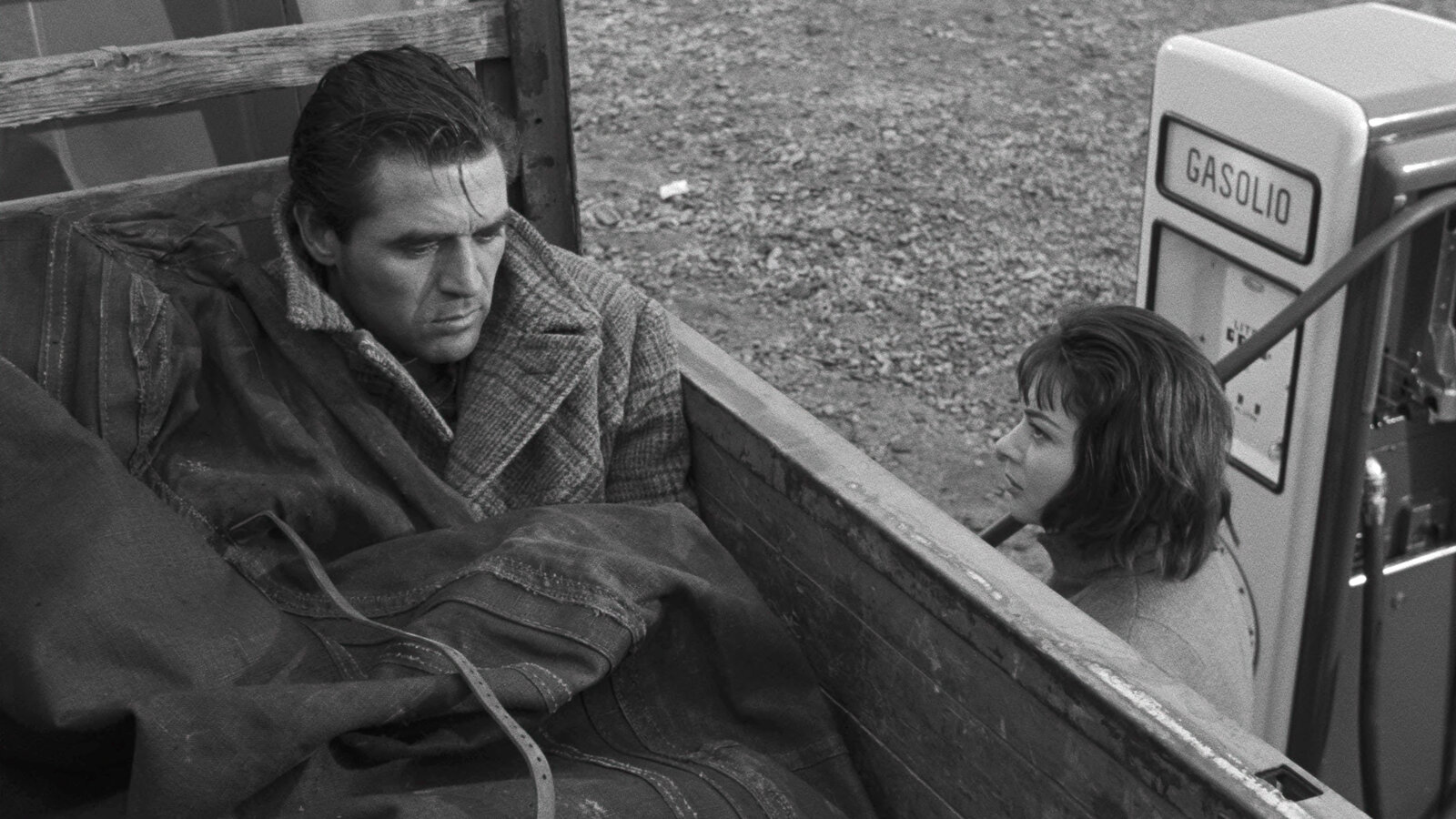 Il Grido Essay - 1957 Michelangelo Antonioni Movie Film on Amazon