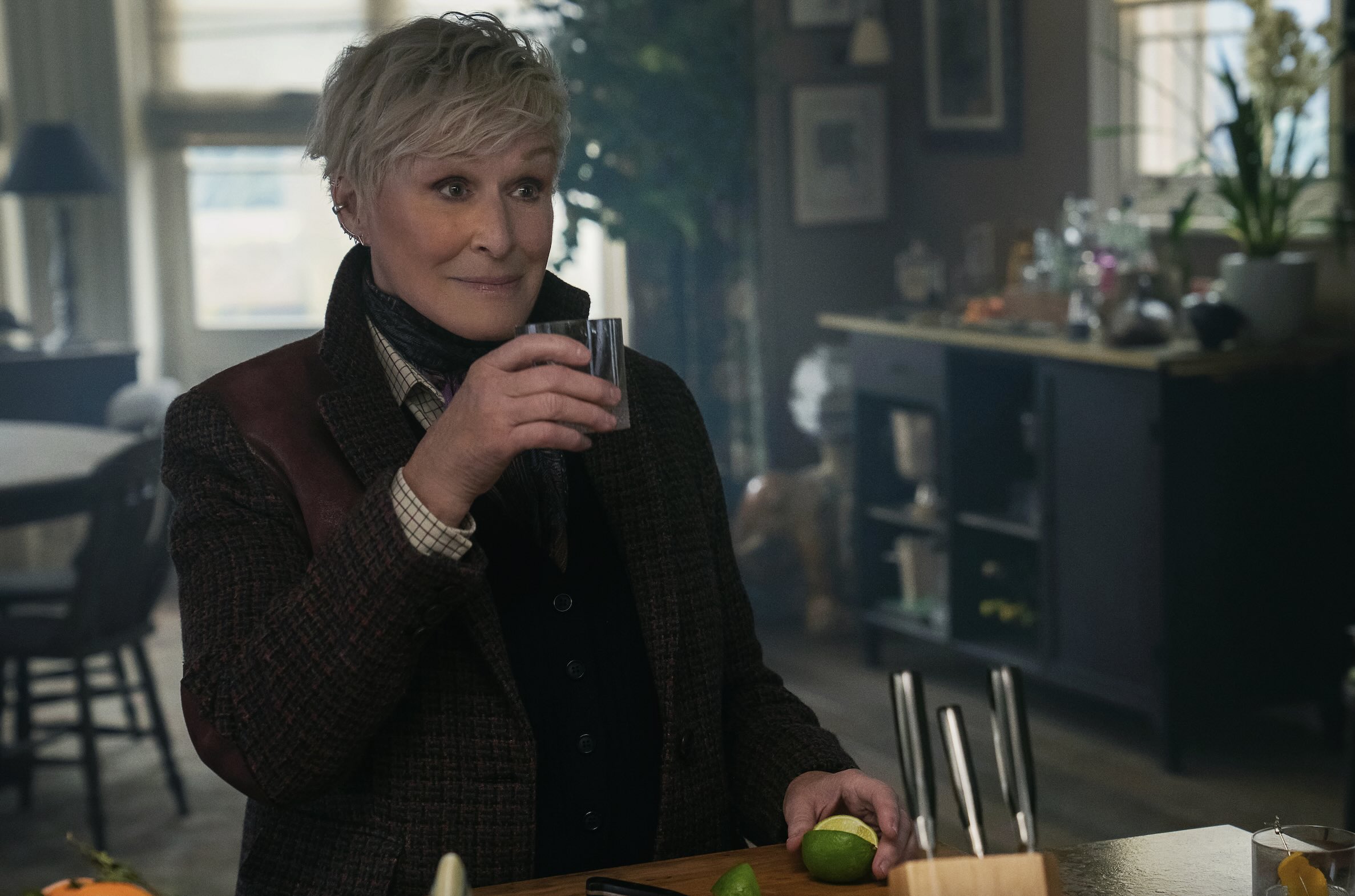 Back in Action Cast on Netflix - Glenn Close as Ginny