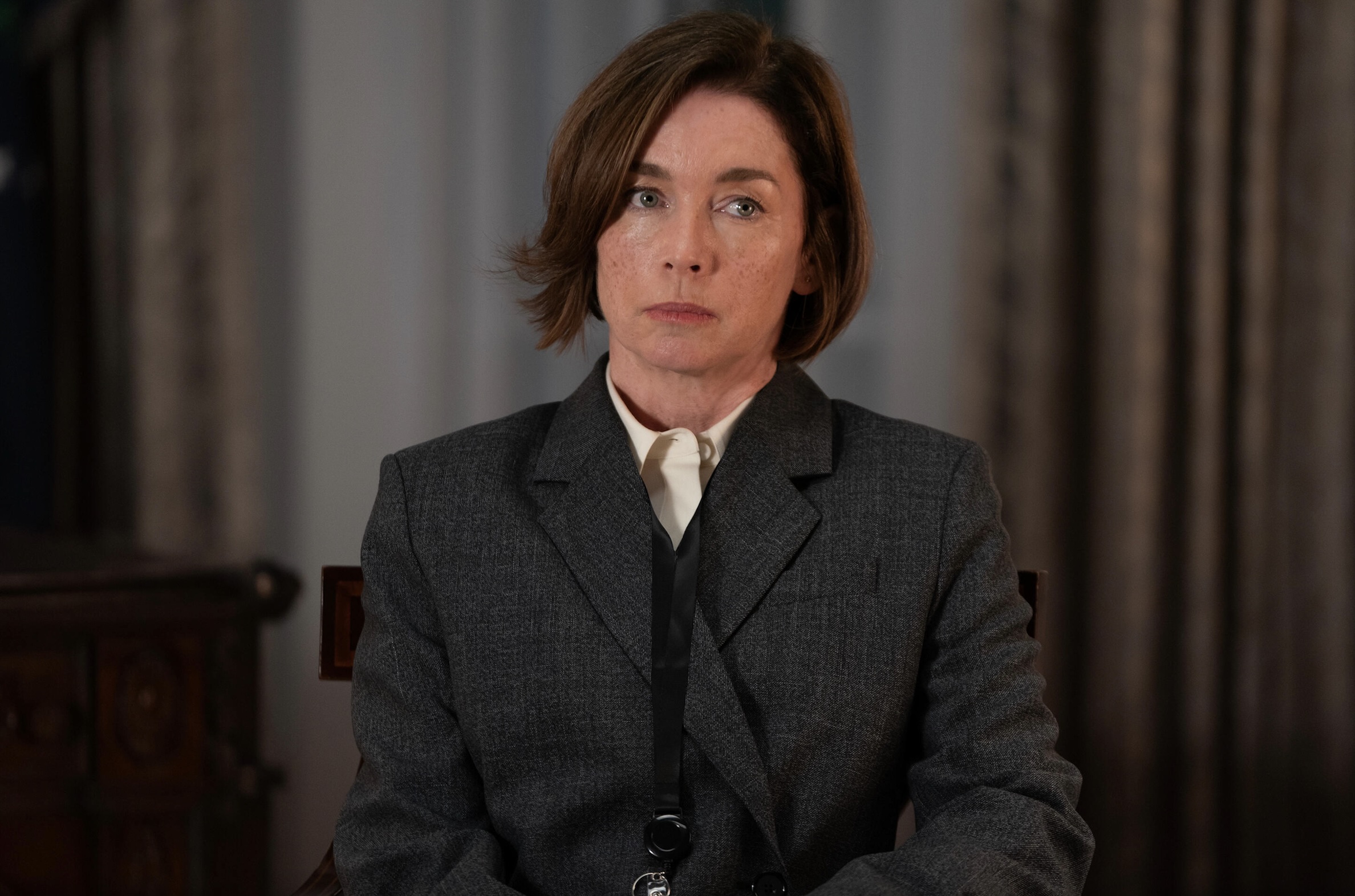 Paradise Cast on Hulu - Julianne Nicholson as Samantha