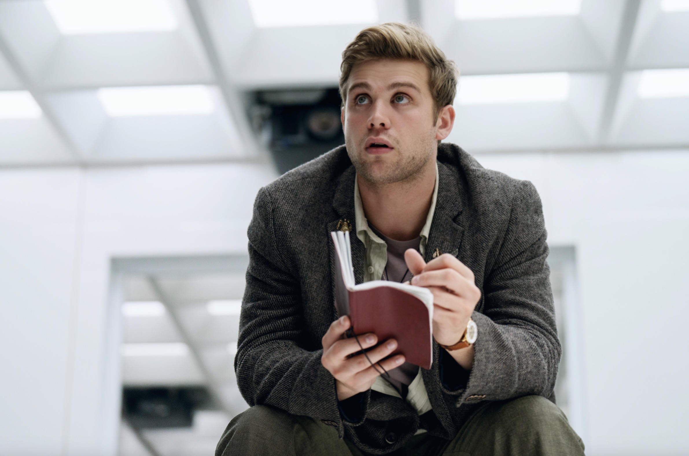 Prime Target Cast on Apple TV+ - Leo Woodall as Edward Brooks