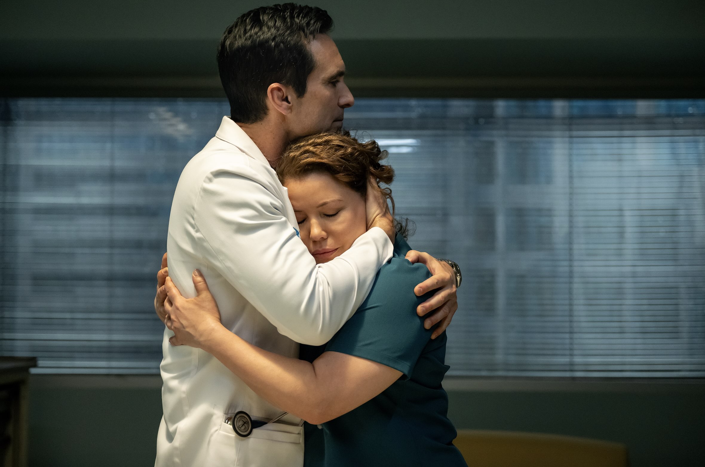 Pulse Soundtrack on Netflix - Every Song in Season 1, Episode 2