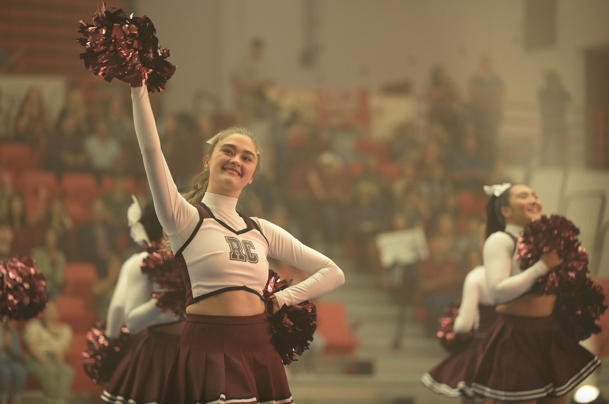 Ransom Canyon Cast on Netflix - Lizzy Greene as Lauren Brigman