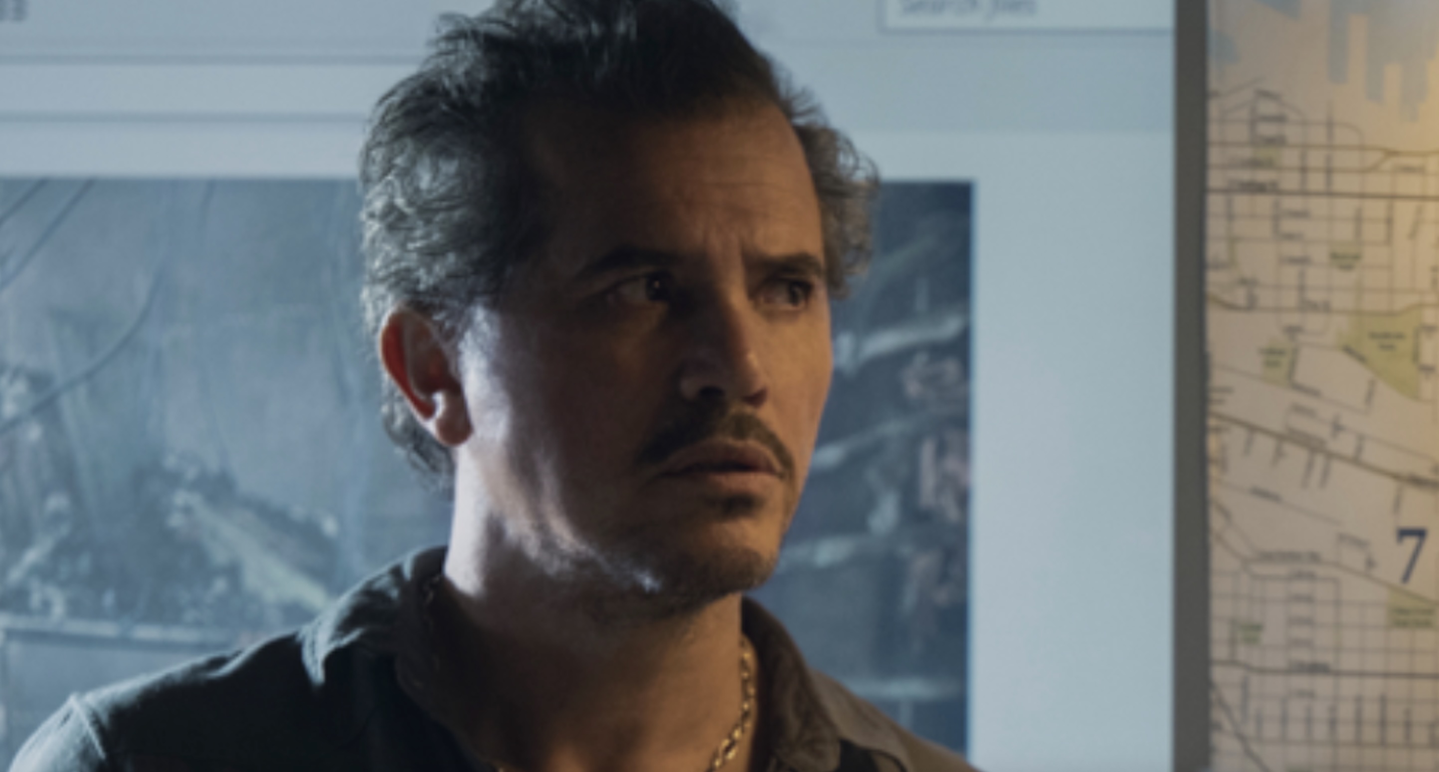 Smoke Cast on Apple TV+ - John Leguizamo as Ezra Esposito