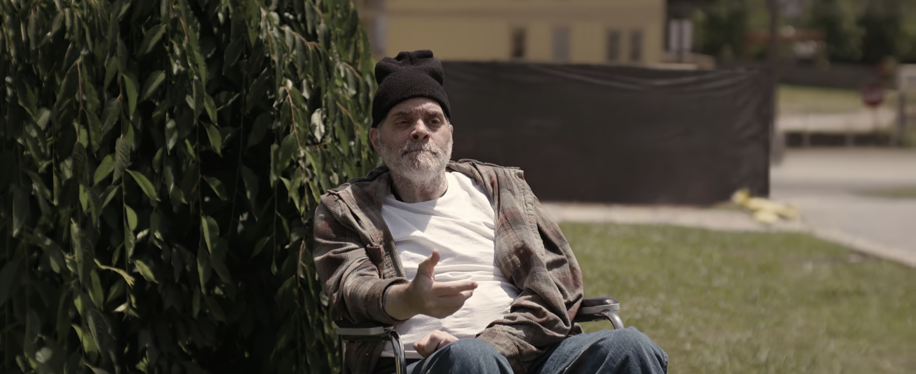 Straw Cast on Netflix - Sinbad as Benny