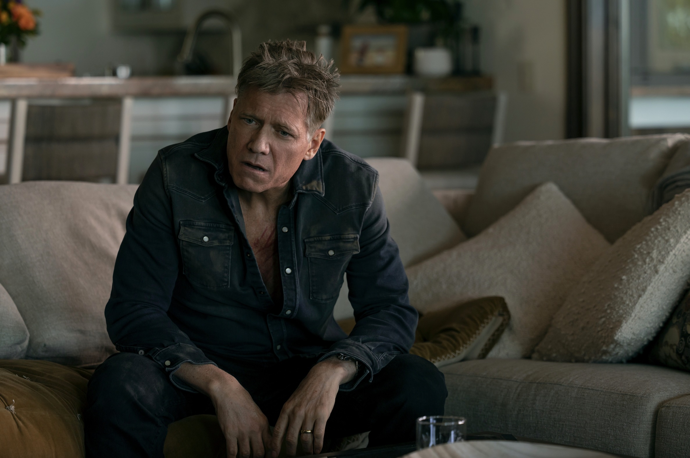 The Waterfront Soundtrack on Netflix - Every Song in Season 1, Episode 8