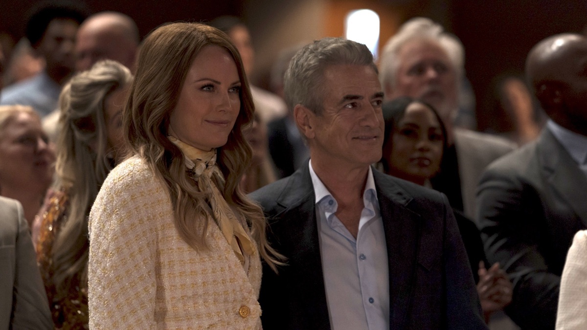 The Hunting Wives Soundtrack on Netflix - Every Song in Season 1, Episode 2