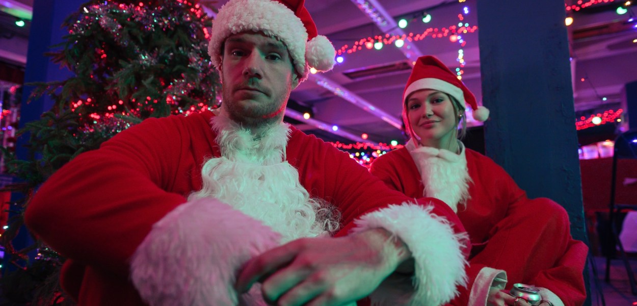 Jingle Bell Heist Soundtrack - Every Song in the 2025 Netflix Movie