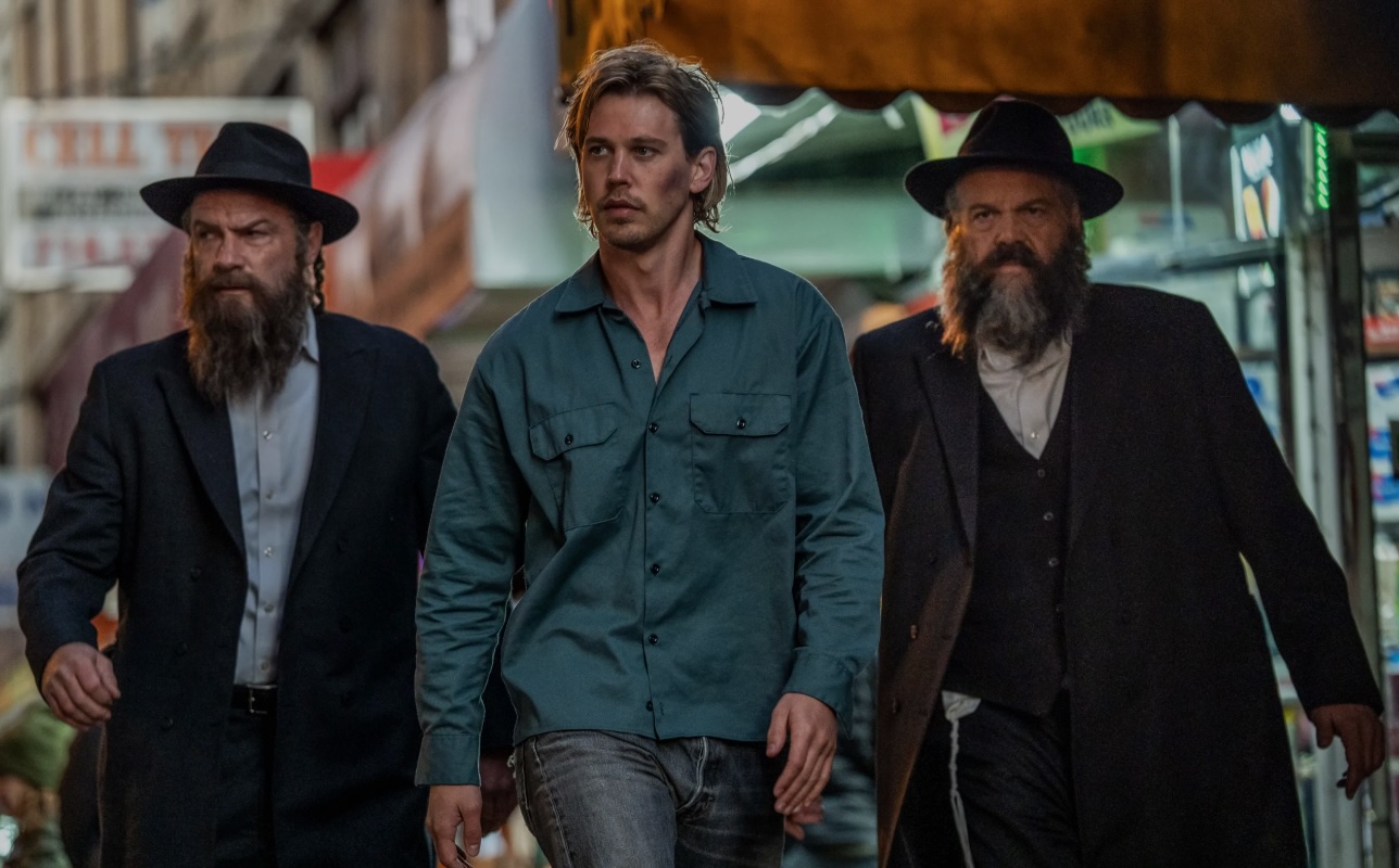 Caught Stealing Soundtrack - Every Song in the 2025 Movie on Amazon and Netflix