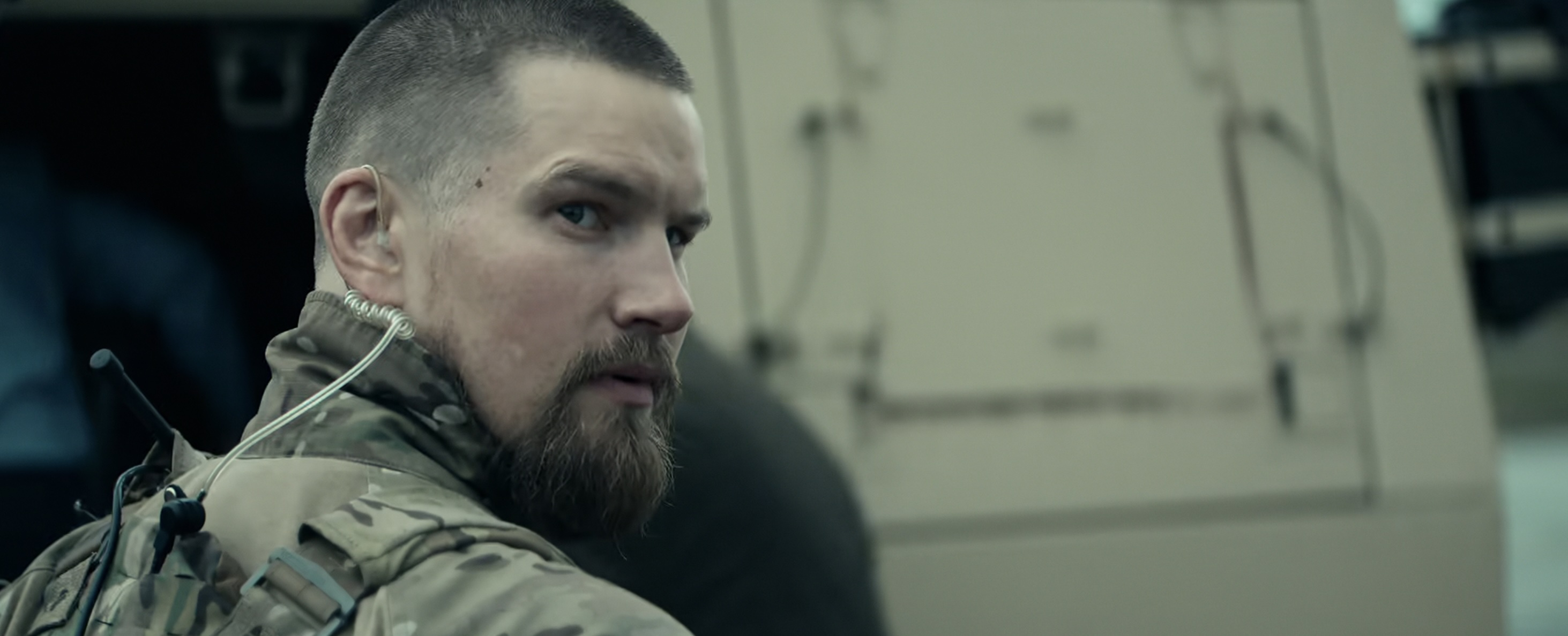 Troll 2 Cast on Netflix - Mads Sjøgård Pettersen as Major Kristoffer Holm