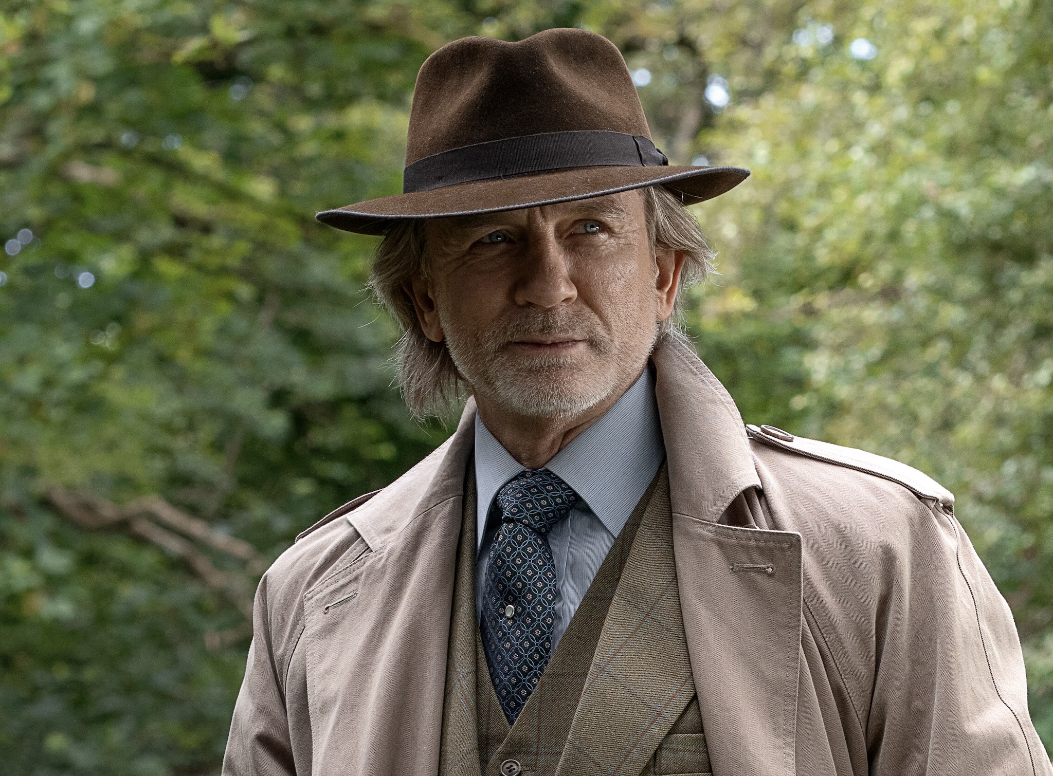 Wake Up Dead Man: A Knives Out Mystery Cast on Netflix - Daniel Craig as Benoit Blanc