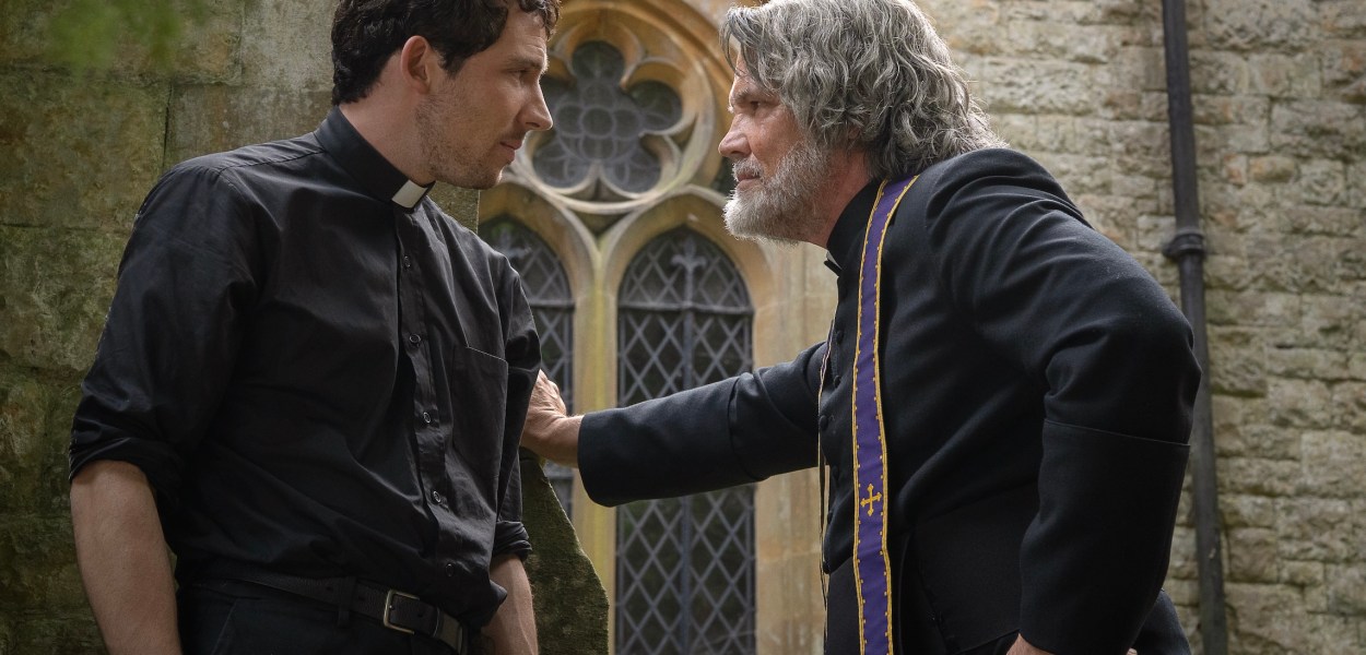 Wake Up Dead Man: A Knives Out Mystery Soundtrack - Every Song in the 2025 Netflix Movie