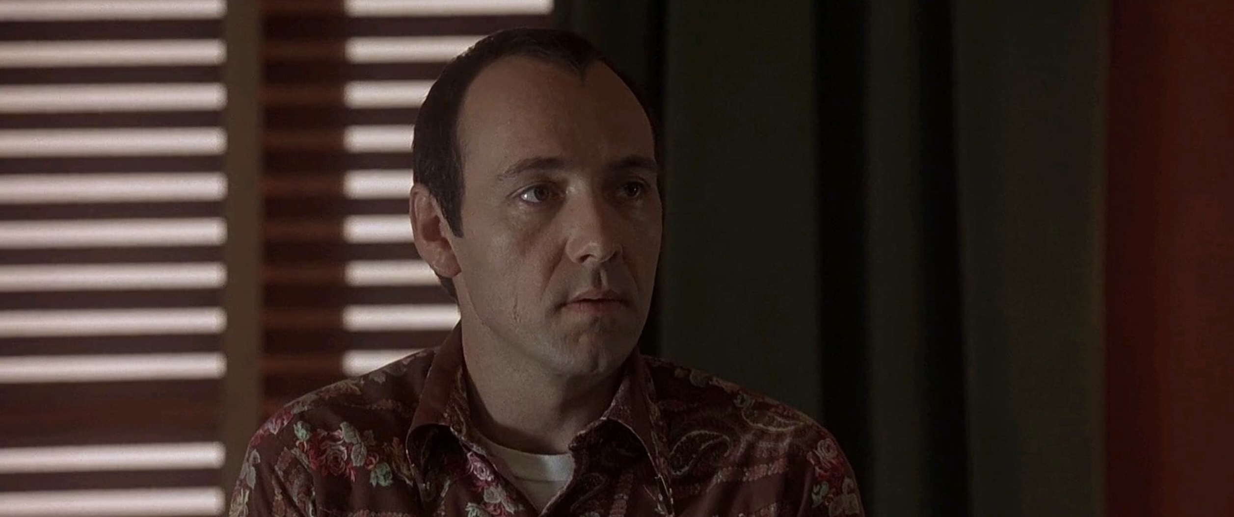 The Usual Suspects Cast on Amazon, MGM+ and Tubi - Kevin Spacey as Verbal